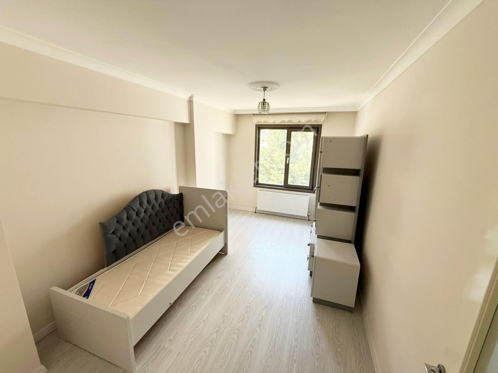 Etlik'te Üst Segment 4+1 Modern Tasarımlı Daire - Görsel 25