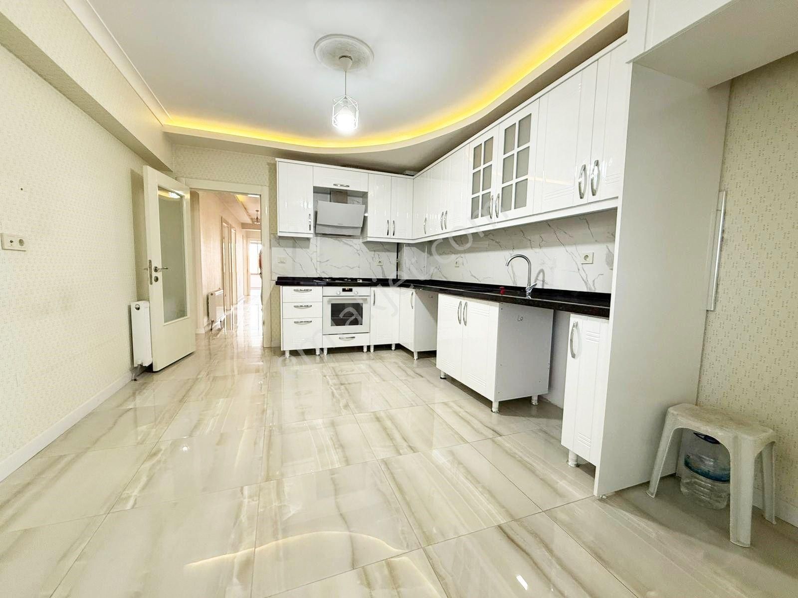 Etlik'te Üst Segment 4+1 Modern Tasarımlı Daire - Görsel 3