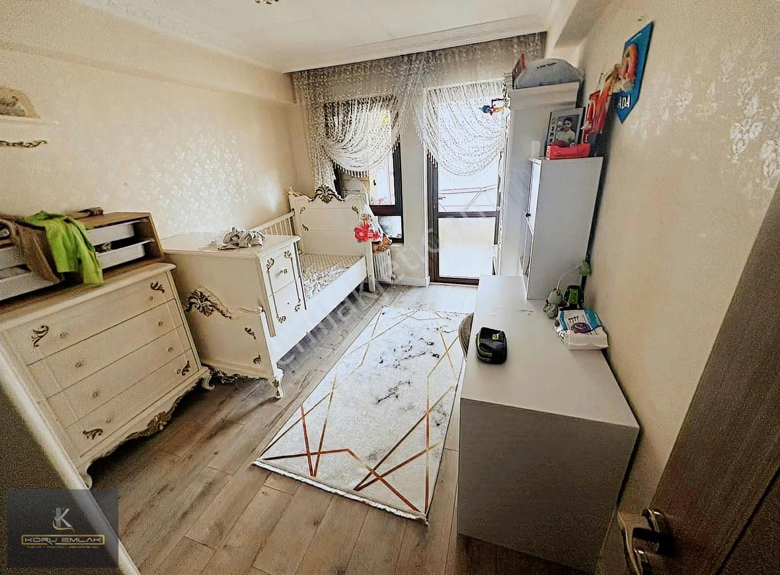 Fırsat Dairesi Site İçi Yüksek Katta Full + Full Yapılı Geniş M2 - Görsel 20