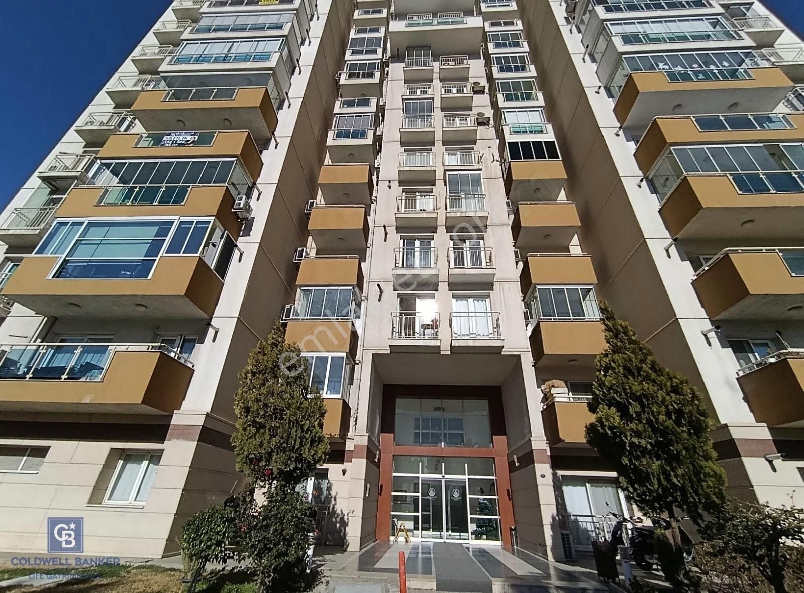 Emlak Konut Mavişehir Evlerinde Satılık 3+1 Daire