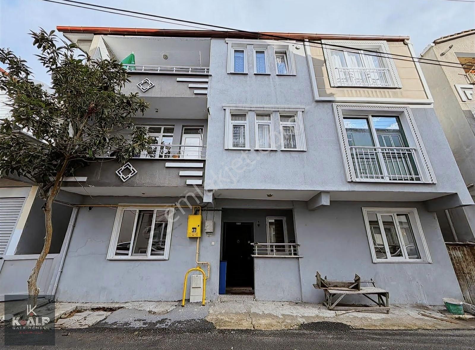 Gaziosmanpaşa Mahallesinde Satılık 155 M2'ye Kurulu 3 Katlı Bina