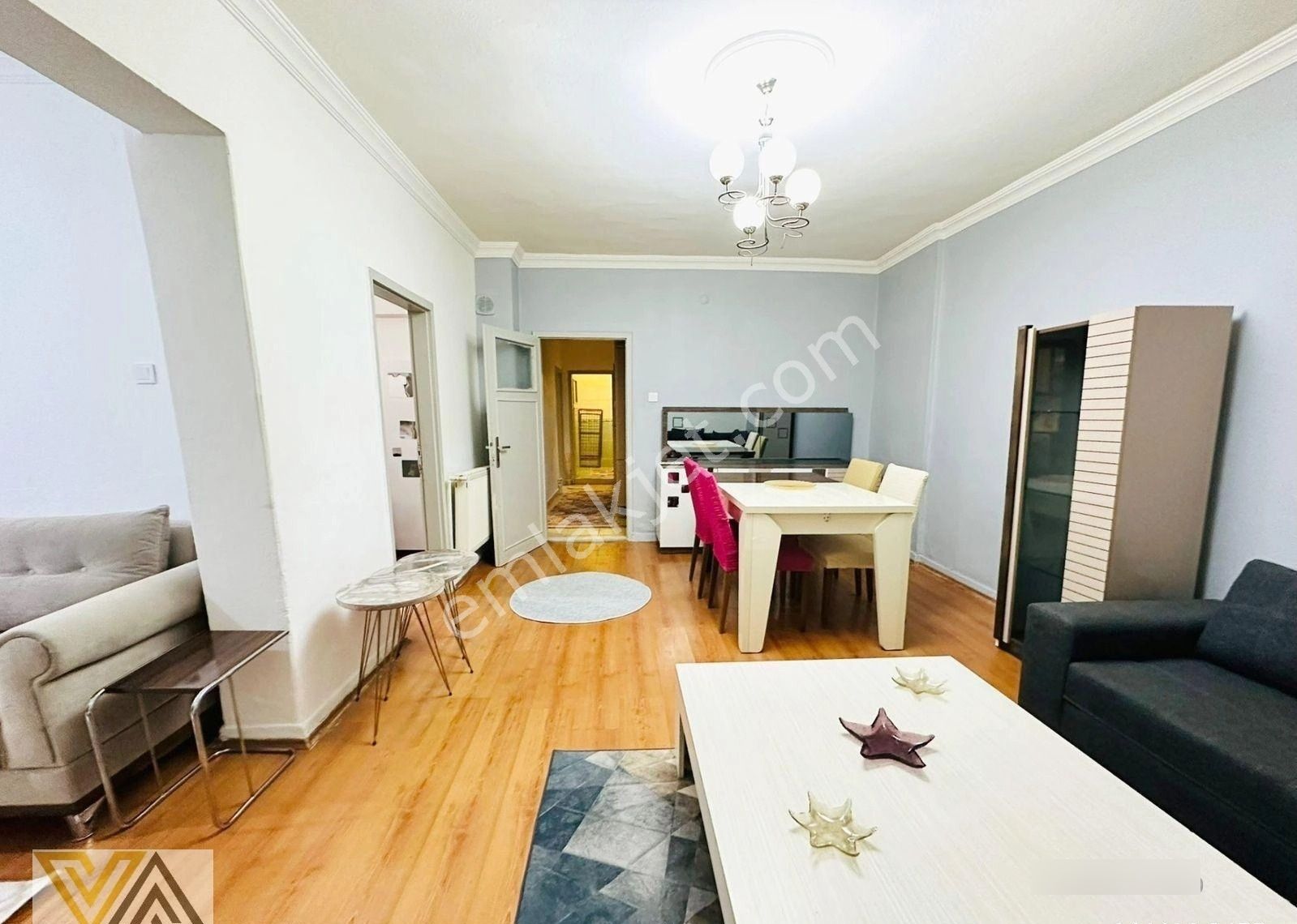 Aşık Veysel Mahallesinde Cadde Yanı Eşyalı Satılık 2+1 Daire !!! - Görsel 3
