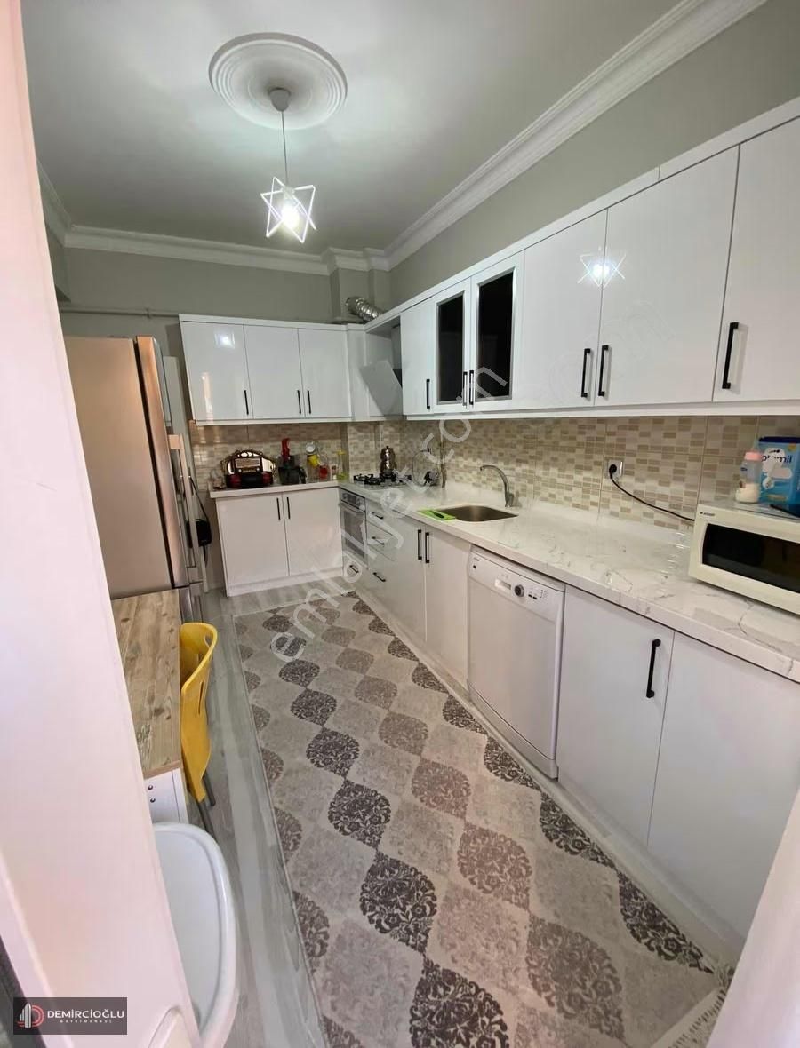 Mevlana Mah. / Kombili / 3+1 / 155 M2 / Fırsat Dairesi - Görsel 9