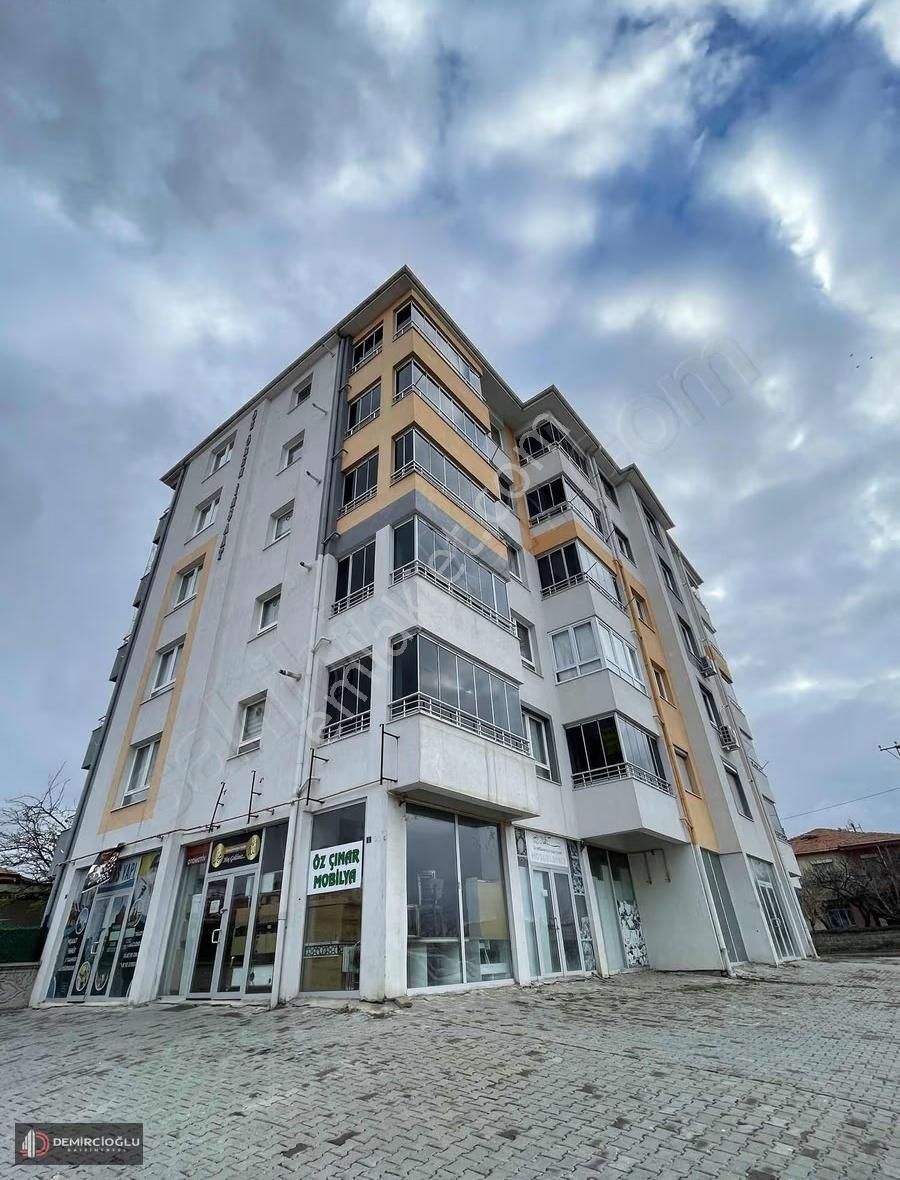 Kayabaşı Mah/3+1/sıfır Ayarında/çift Banyo/ultra Lüx Daire - Görsel 9