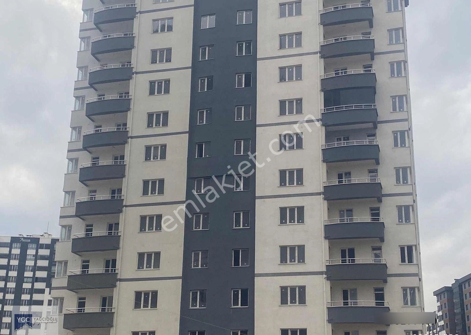 Talas Asyakent 2'de Natamam 8. Kat Muhteşem Fırsat Dairesi