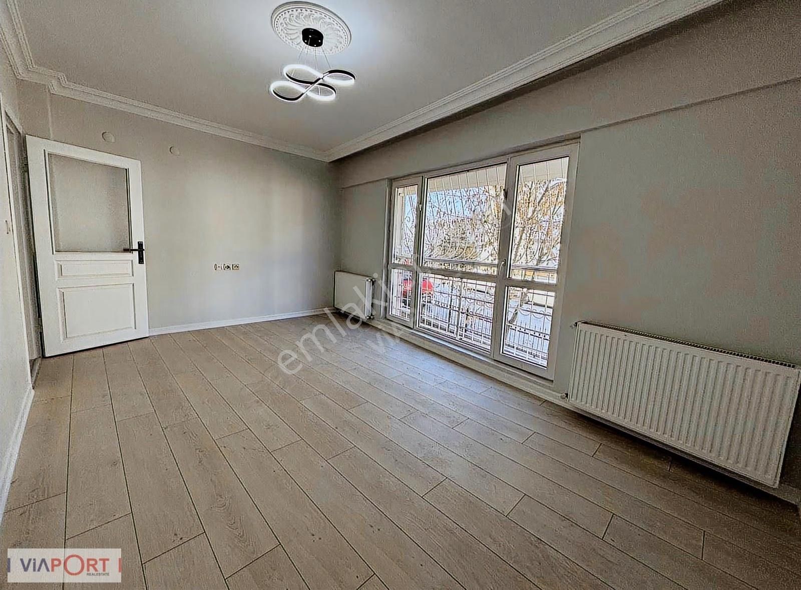 Etimesgut Süvari Mah. Arakat 3+1 Fuul Yapılı Saılık Daire