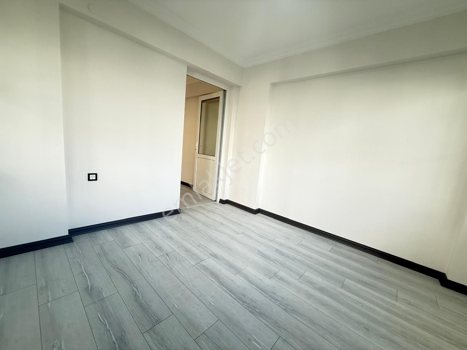 Didim Çamlık Mah. Özel Girişli , Havuzlu Katta Tek 3+1 Eşyalı - Görsel 15