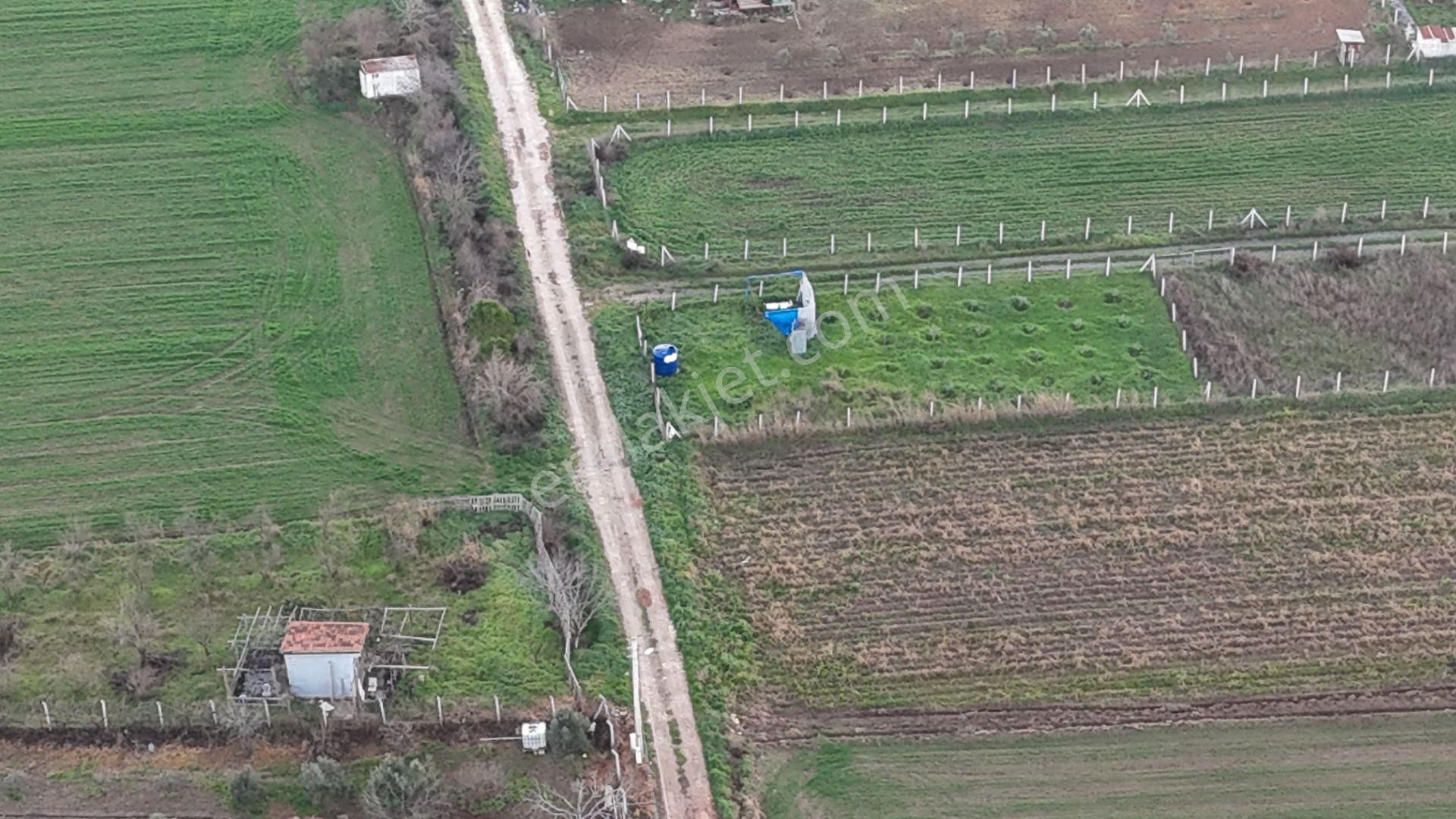 İzmir Menderes Oğlananası-türkmen Arasında İnşaat Yap İmar Yakını Tarla - Görsel 20