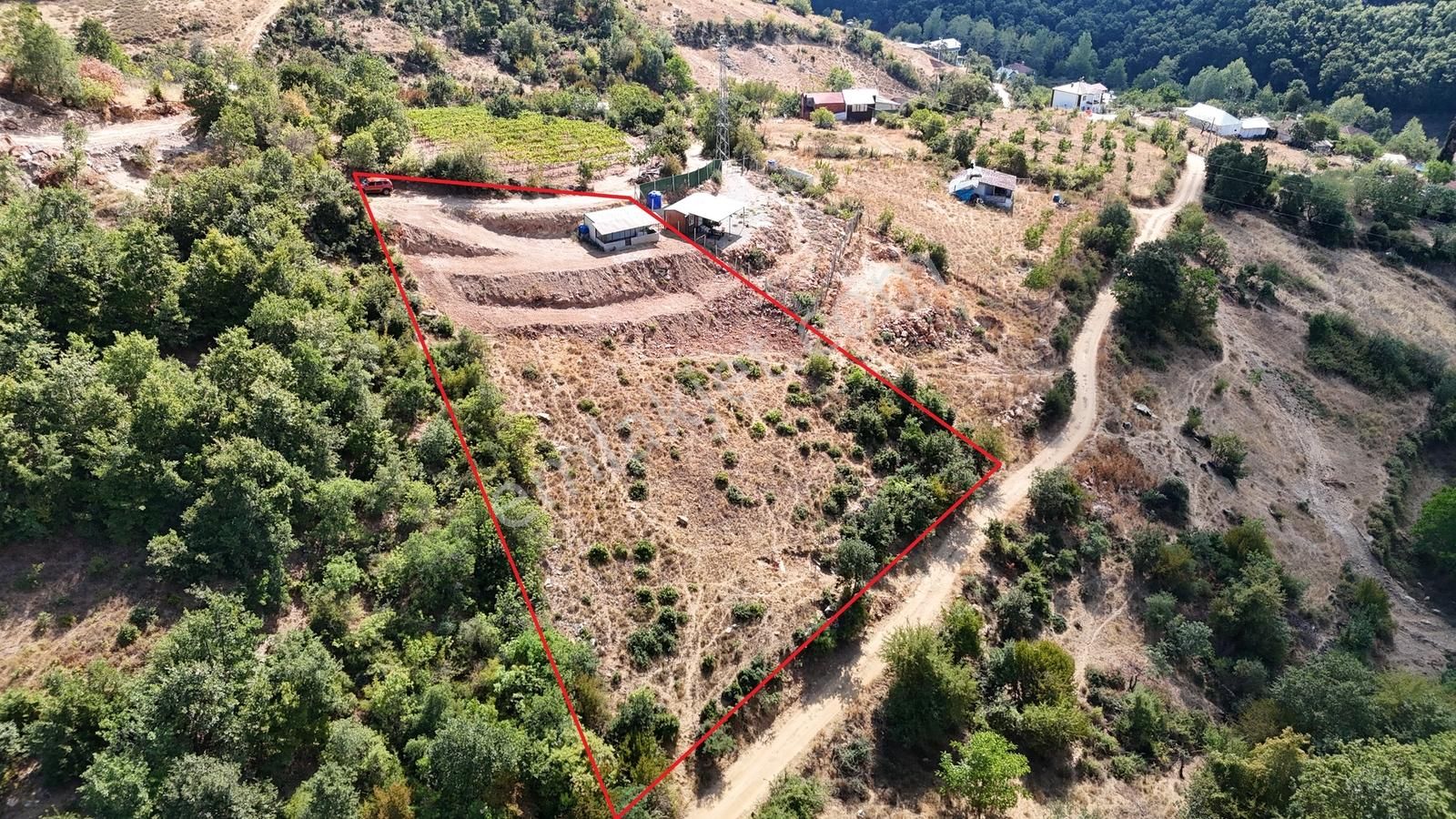 Yörükler'de Köy Yakınında İçinde Konteyner Olan 2645 M2 Tarla - Görsel 10