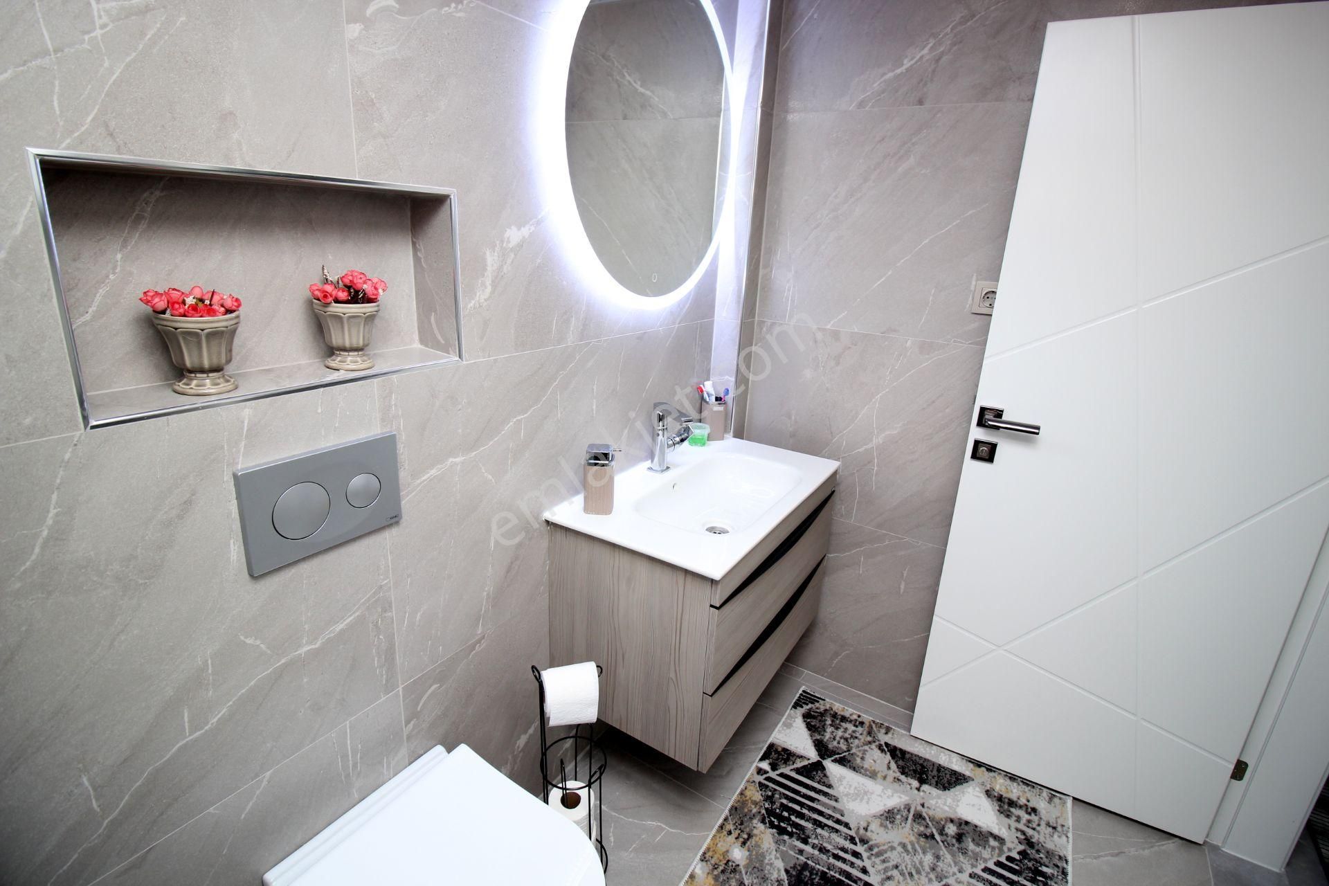 Emre Emlak'tan Oğuzlar'da Site İçi Yapılı Asansörlü Arakat Satılık 3+1 Daire - Görsel 20