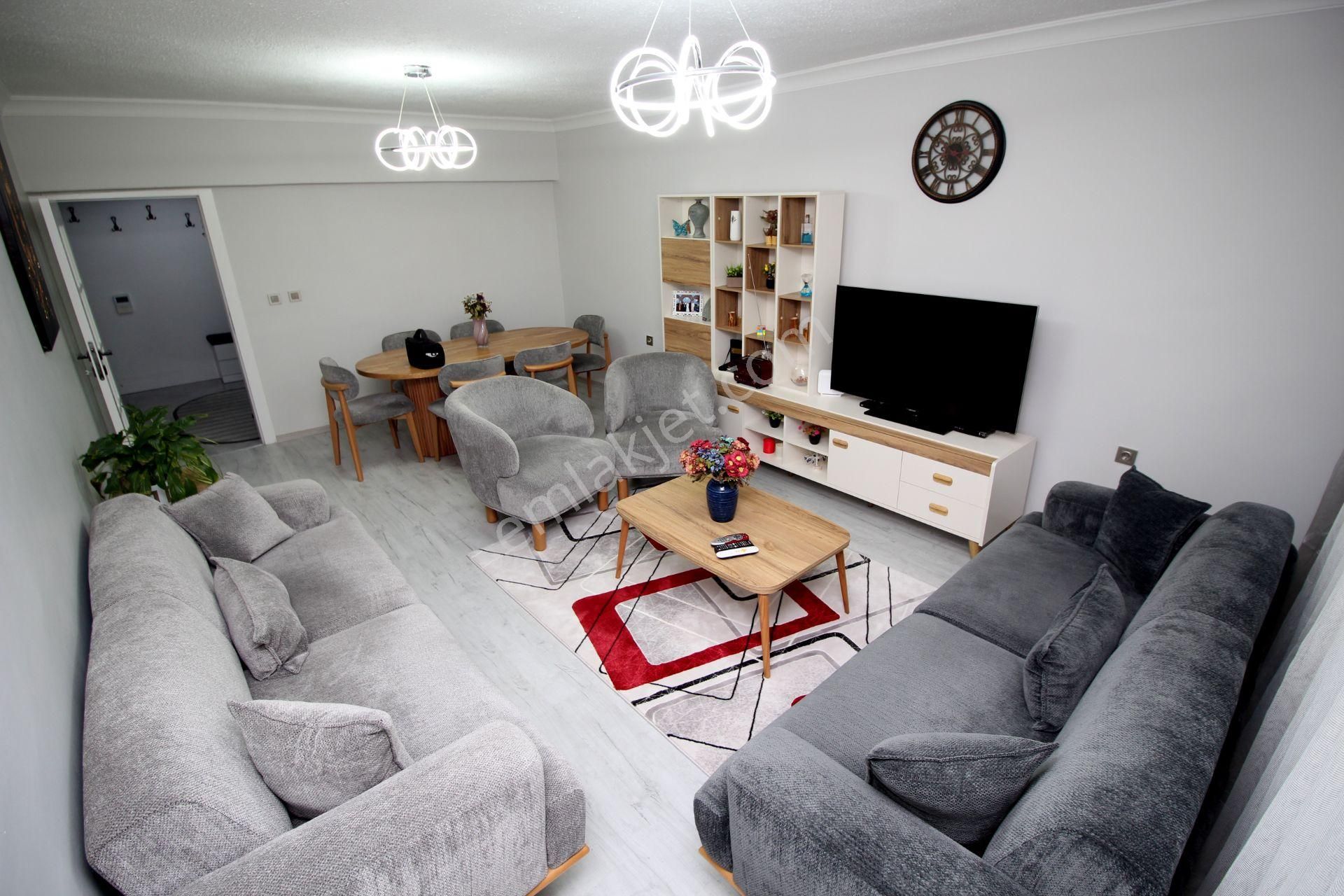 Emre Emlak'tan Oğuzlar'da Site İçi Yapılı Asansörlü Arakat Satılık 3+1 Daire - Görsel 9