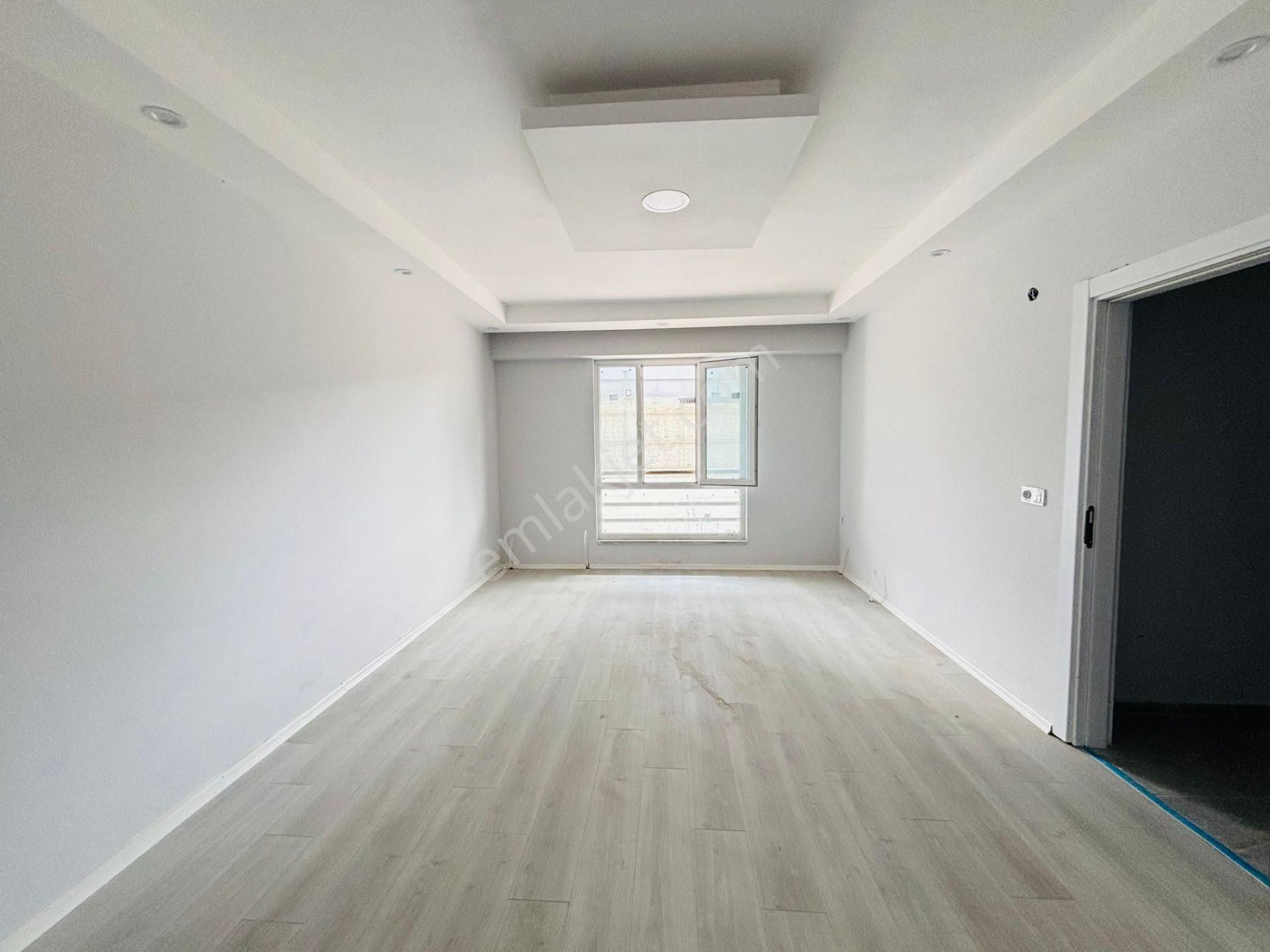 Güven'den İstasyonda Butik Sitede Kap. Otoparklı Fırsat 2+1daire