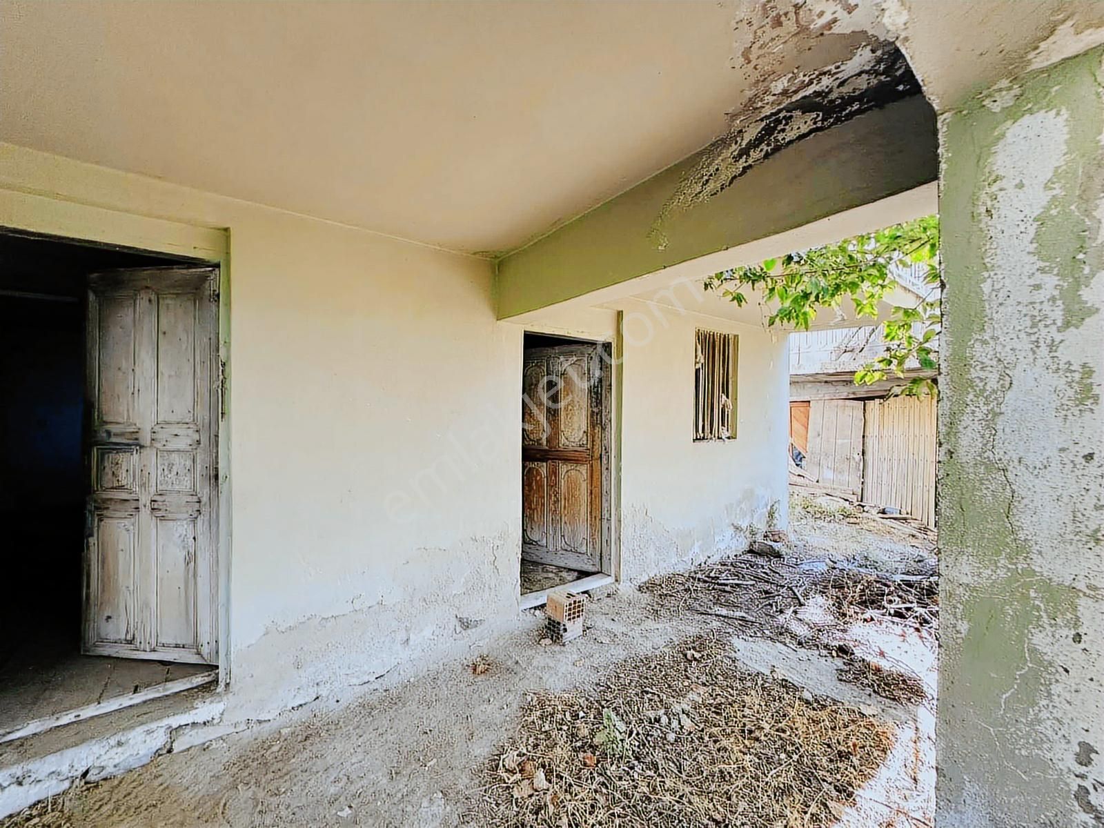 Emlakparktan Mahmutseydıde Manzaralı 425m2 Tarla Ve Ikı Kat Ev - Görsel 8
