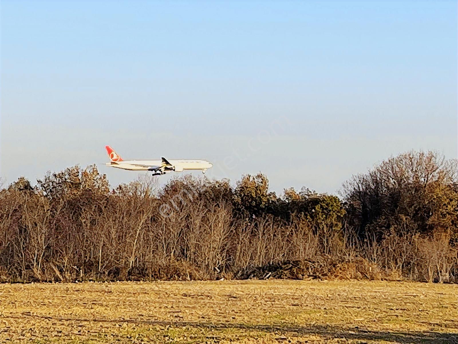Arnavutköy Yeniköy'de Satılık 1261 Mt2 Tarla - Görsel 8