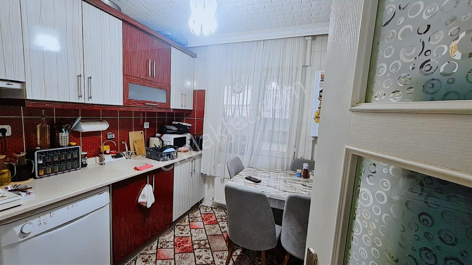 Beşşikkaya Da Pazar Pazar Yanı 2+1 98 M2 Asansorlü - Görsel 2