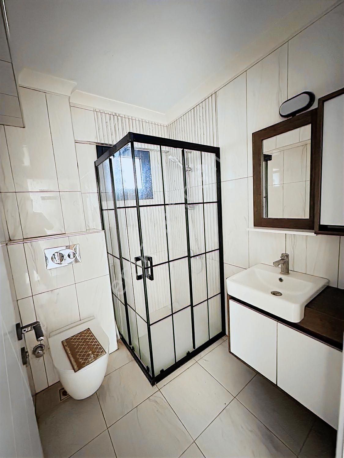 Didim Yeni Mahalle'de Merkezi Konumda Ara Kat Ön Cephe 2+1 Daire - Görsel 8