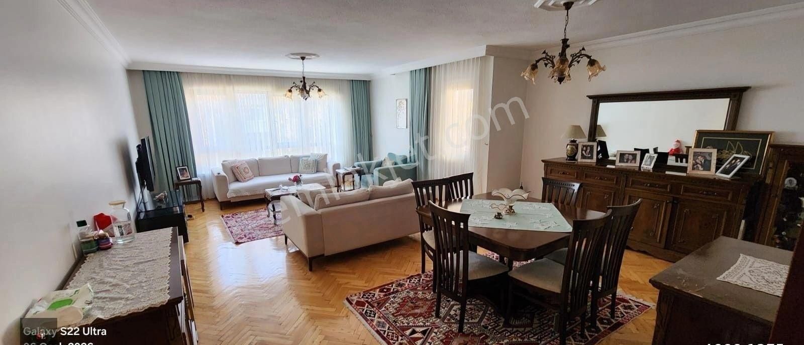 Bahçelievler'de Satılık 3+1 Ara Katta Kombili Müstakil Tapuya İşli Kapalıotopark-depo - Görsel 8