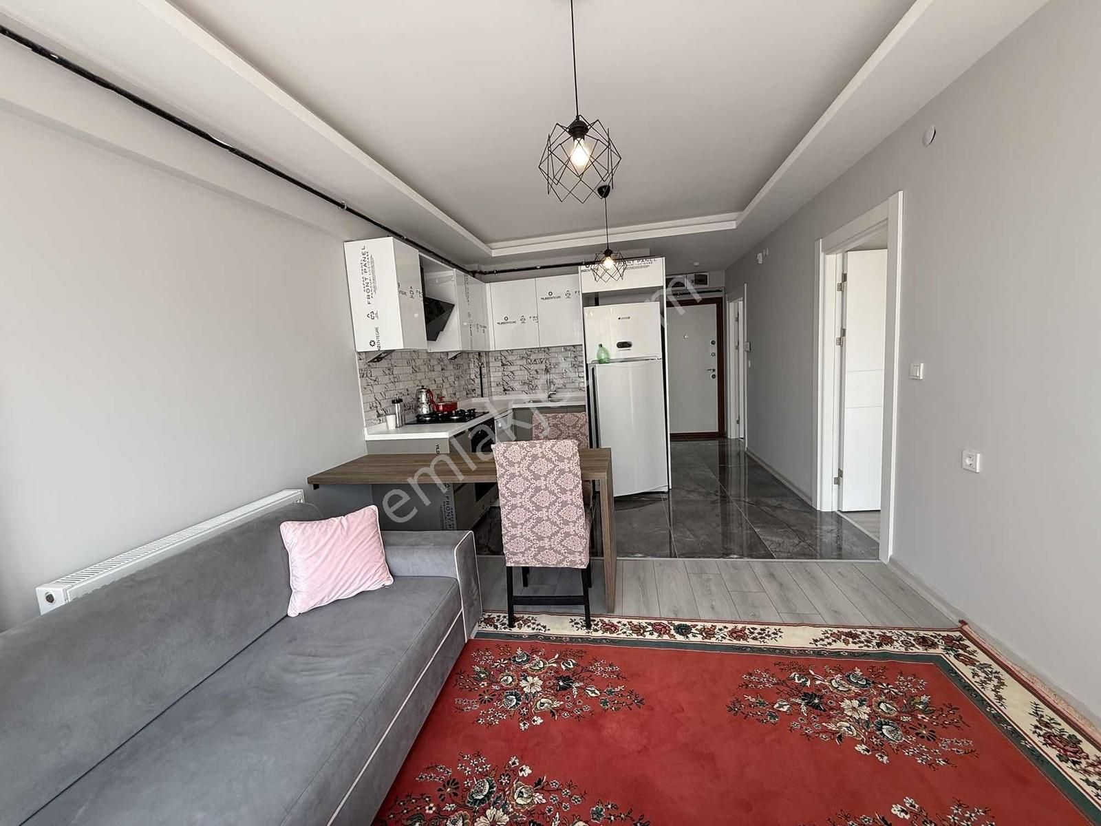 Alaçatı'dan Ara Katta/hemen Oturum/geniş Balkonlu Eşyalı 2+1 - Görsel 16