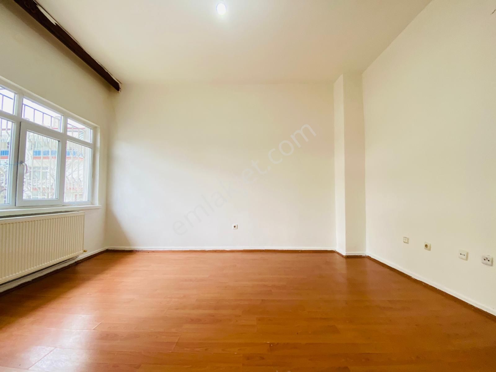 Ertuğrulgazi'de Cemal Gürsel Cad. Yakını Giriş Katta Satılık 2+1 Daire !!! - Görsel 4