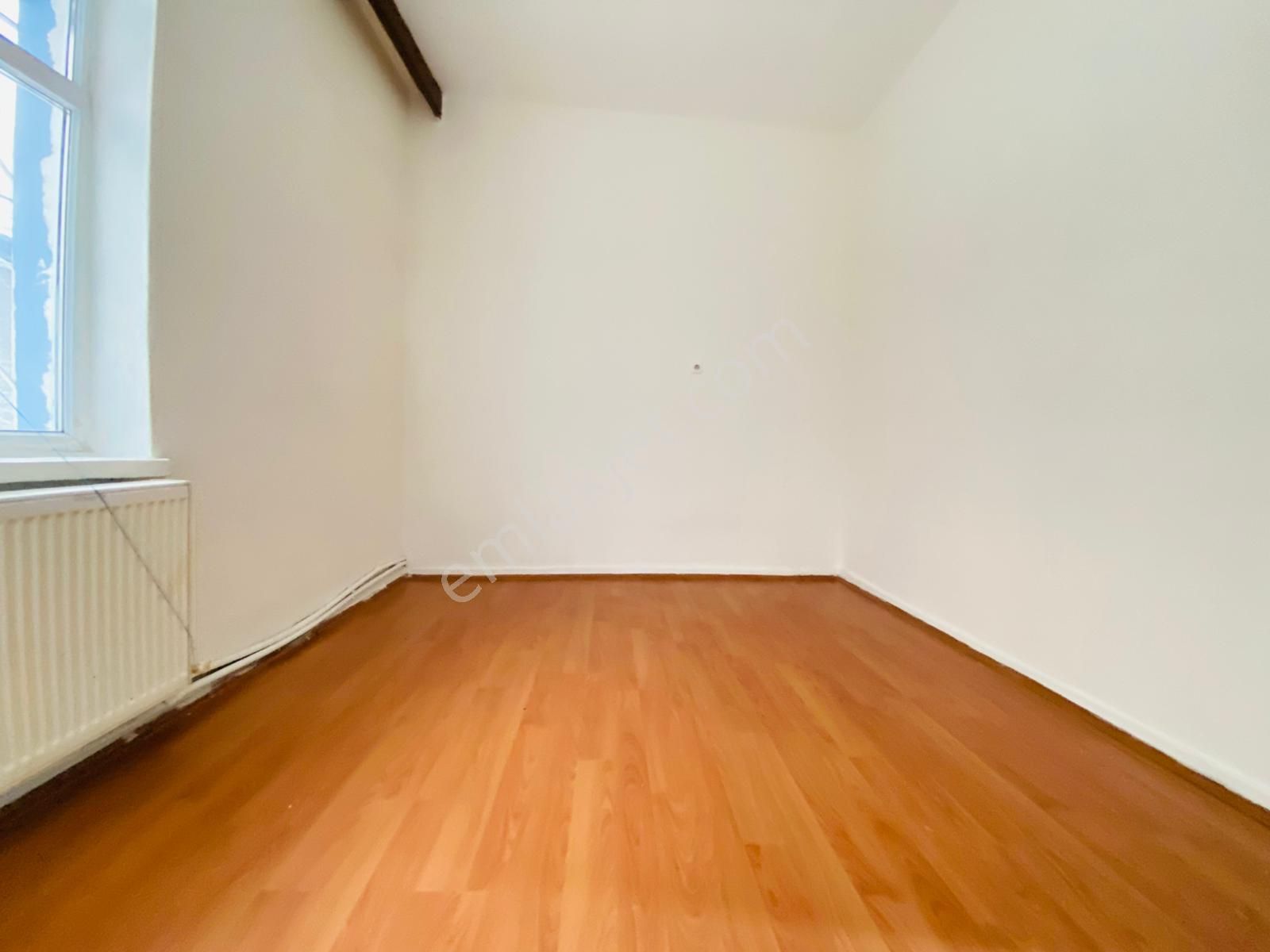 Ertuğrulgazi'de Cemal Gürsel Cad. Yakını Giriş Katta Satılık 2+1 Daire !!! - Görsel 12