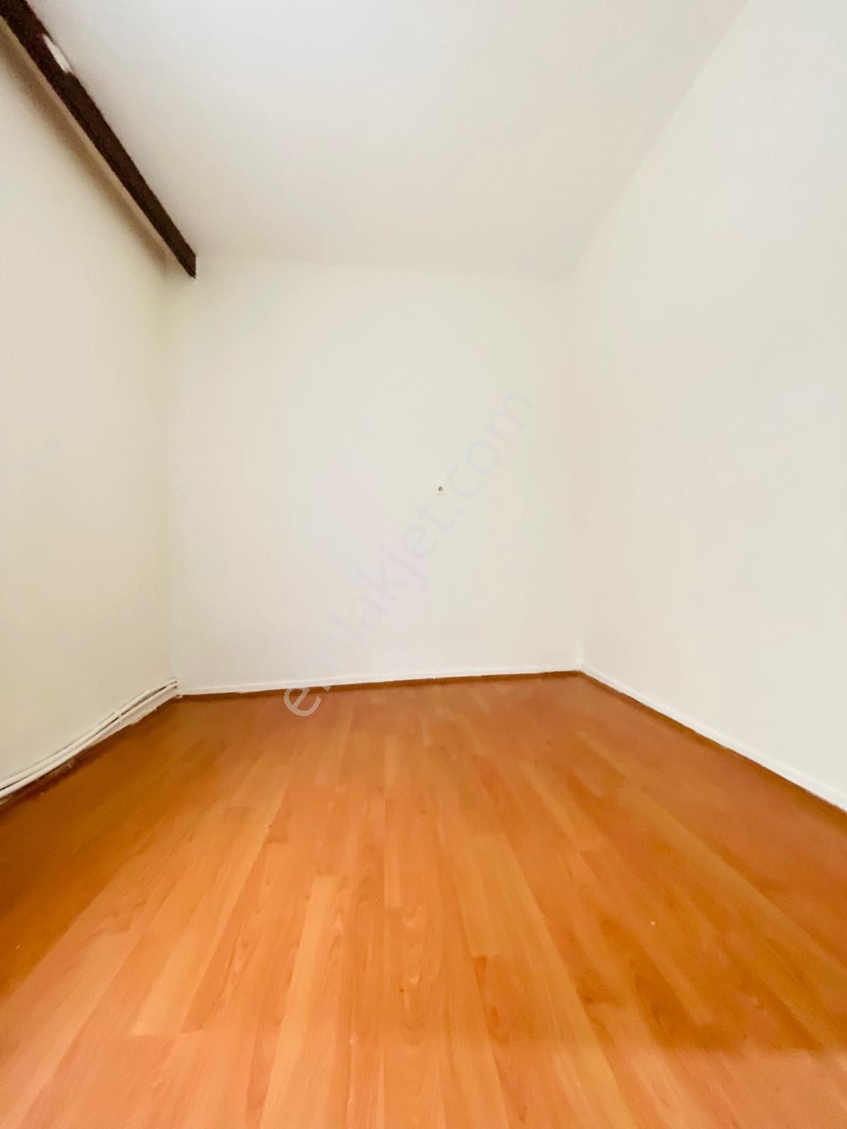 Ertuğrulgazi'de Cemal Gürsel Cad. Yakını Giriş Katta Satılık 2+1 Daire !!! - Görsel 11