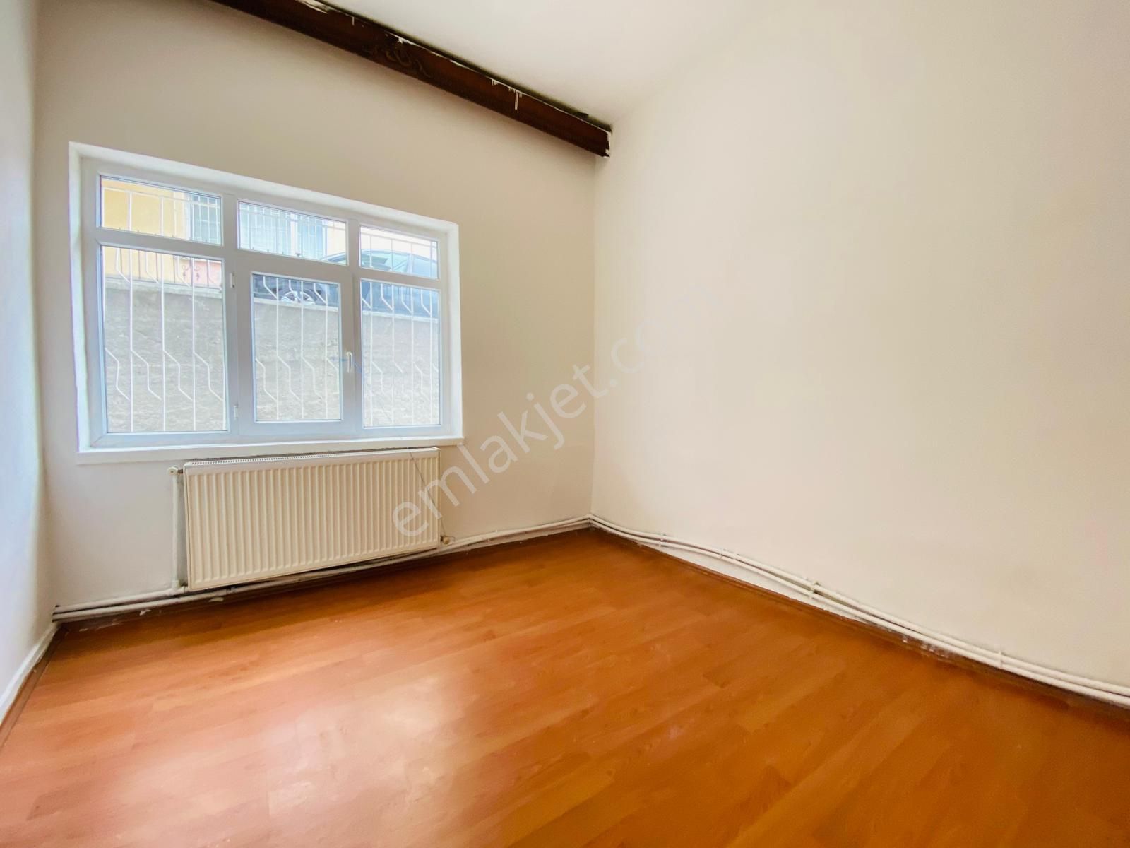 Ertuğrulgazi'de Cemal Gürsel Cad. Yakını Giriş Katta Satılık 2+1 Daire !!! - Görsel 6