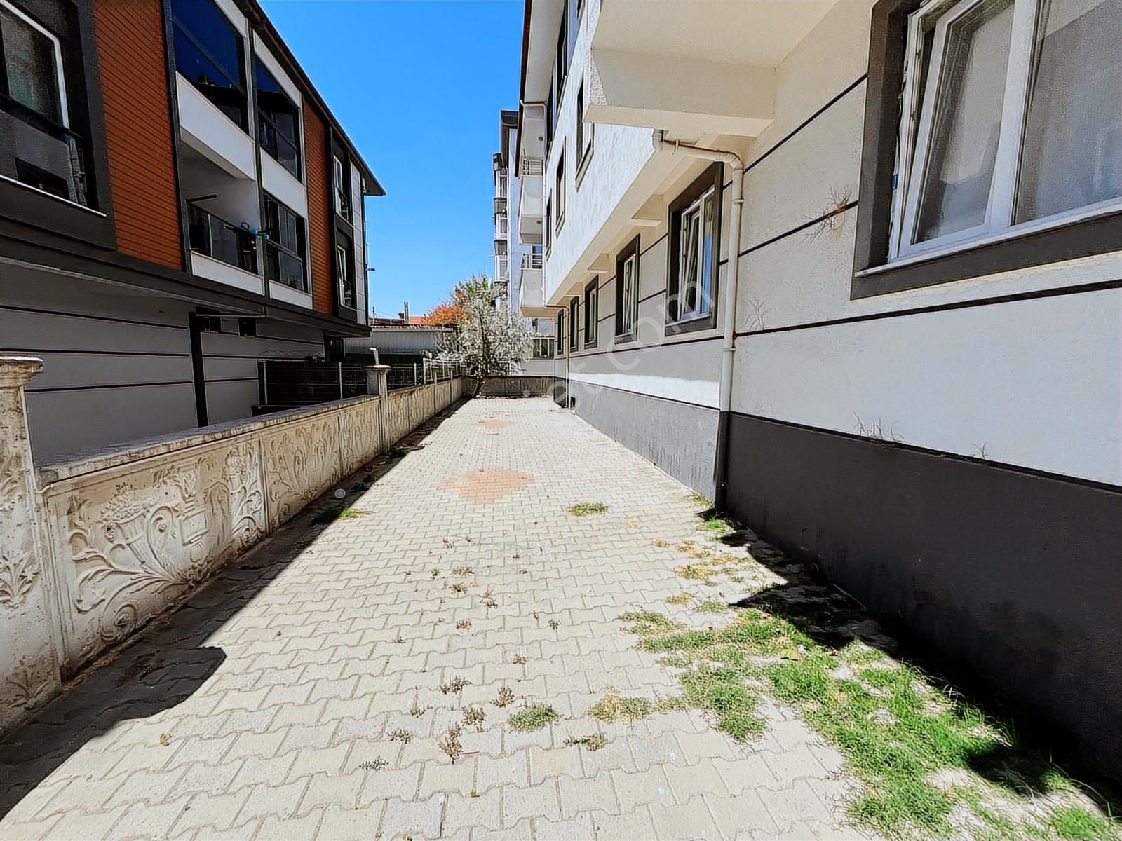 Tuğra'dan Rumeli Mahallesinde Satılık 4 Yıllık İskanlı 3+1 Daire - Görsel 15
