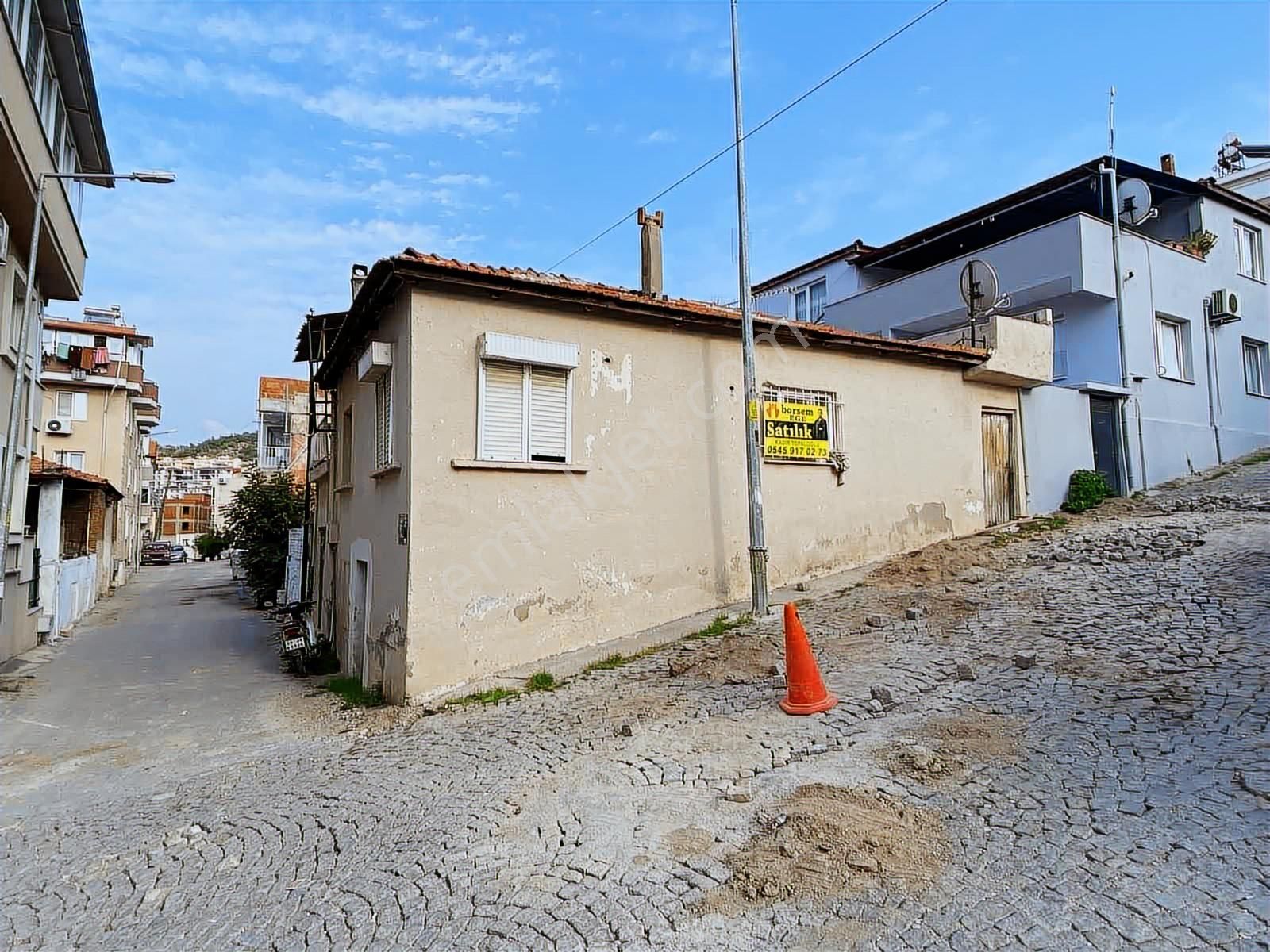 Borsem'den Dikili Merkez'de Satılık Köşe Müstakil Ev - Görsel 4