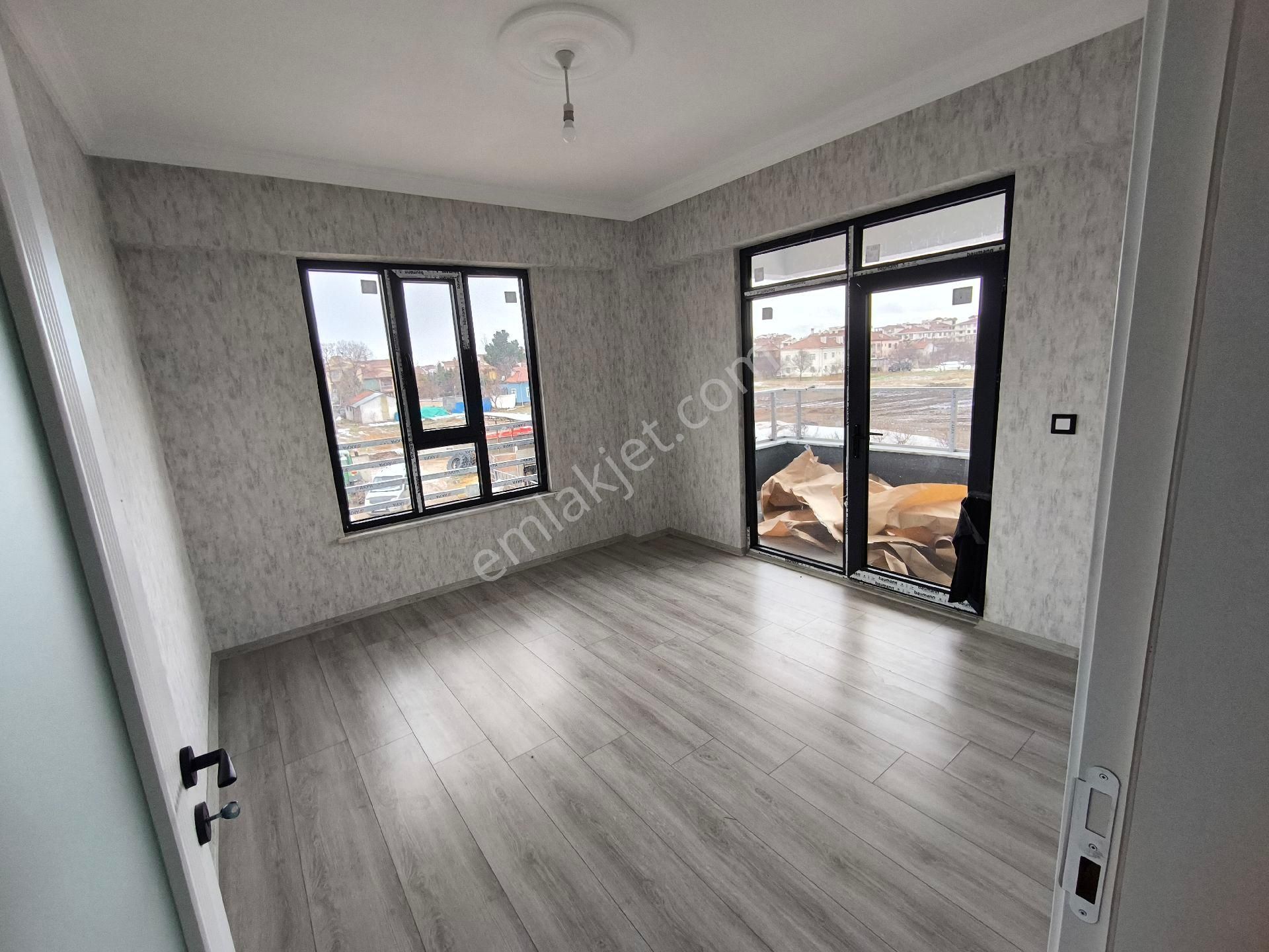 Konya Karatay Da Satılık Daire İstiklal Mah Saraçaoğlu Tektaş Düğün Salonuna Yakın - Görsel 3