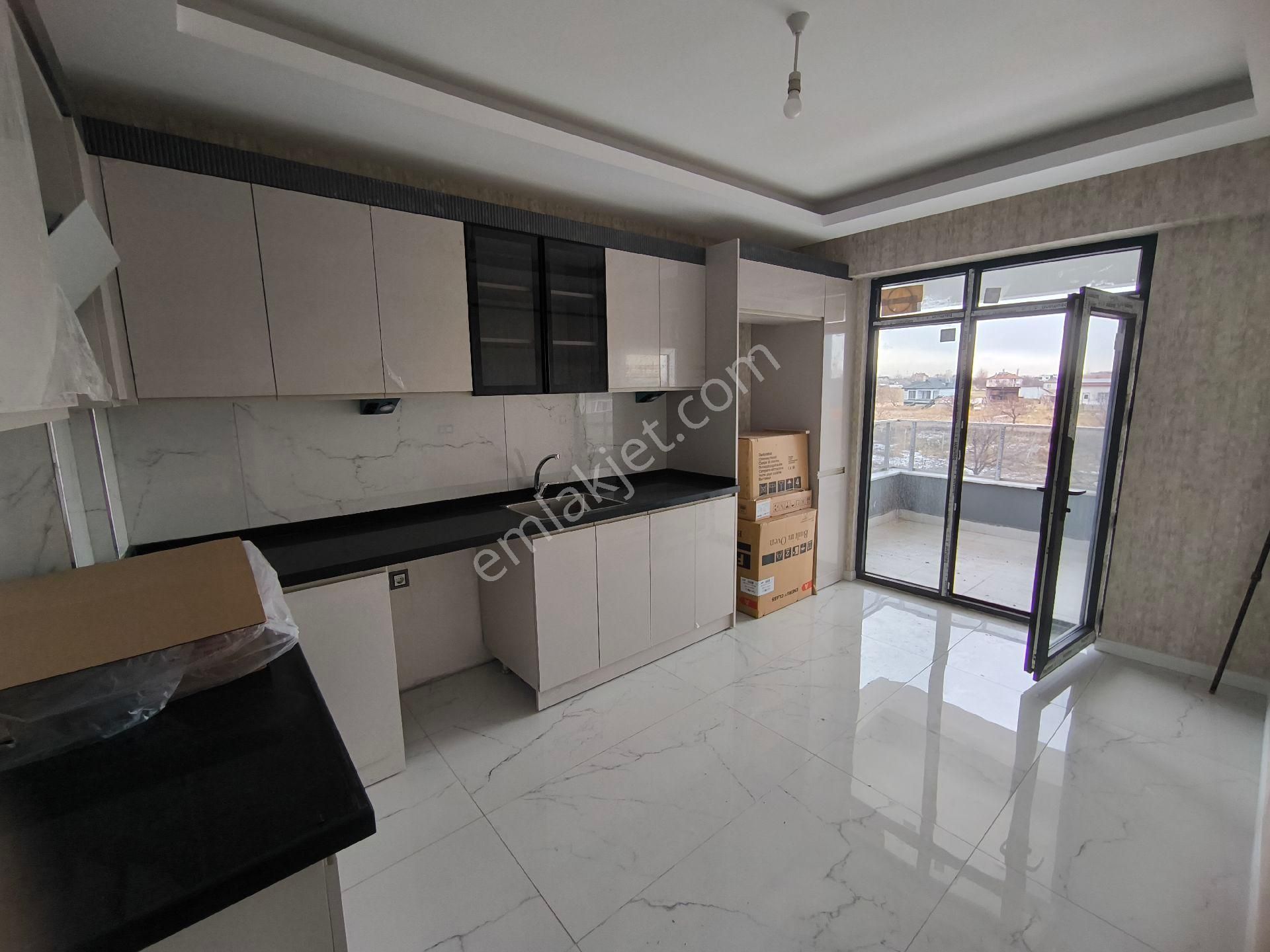 Konya Karatay Da Satılık Daire İstiklal Mah Saraçaoğlu Tektaş Düğün Salonuna Yakın