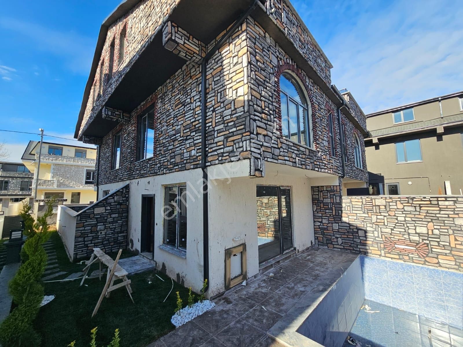 Deniz'den 3+1 Müstakil Havuzlu ,denize Yakın ,fırsat Villa - Görsel 12