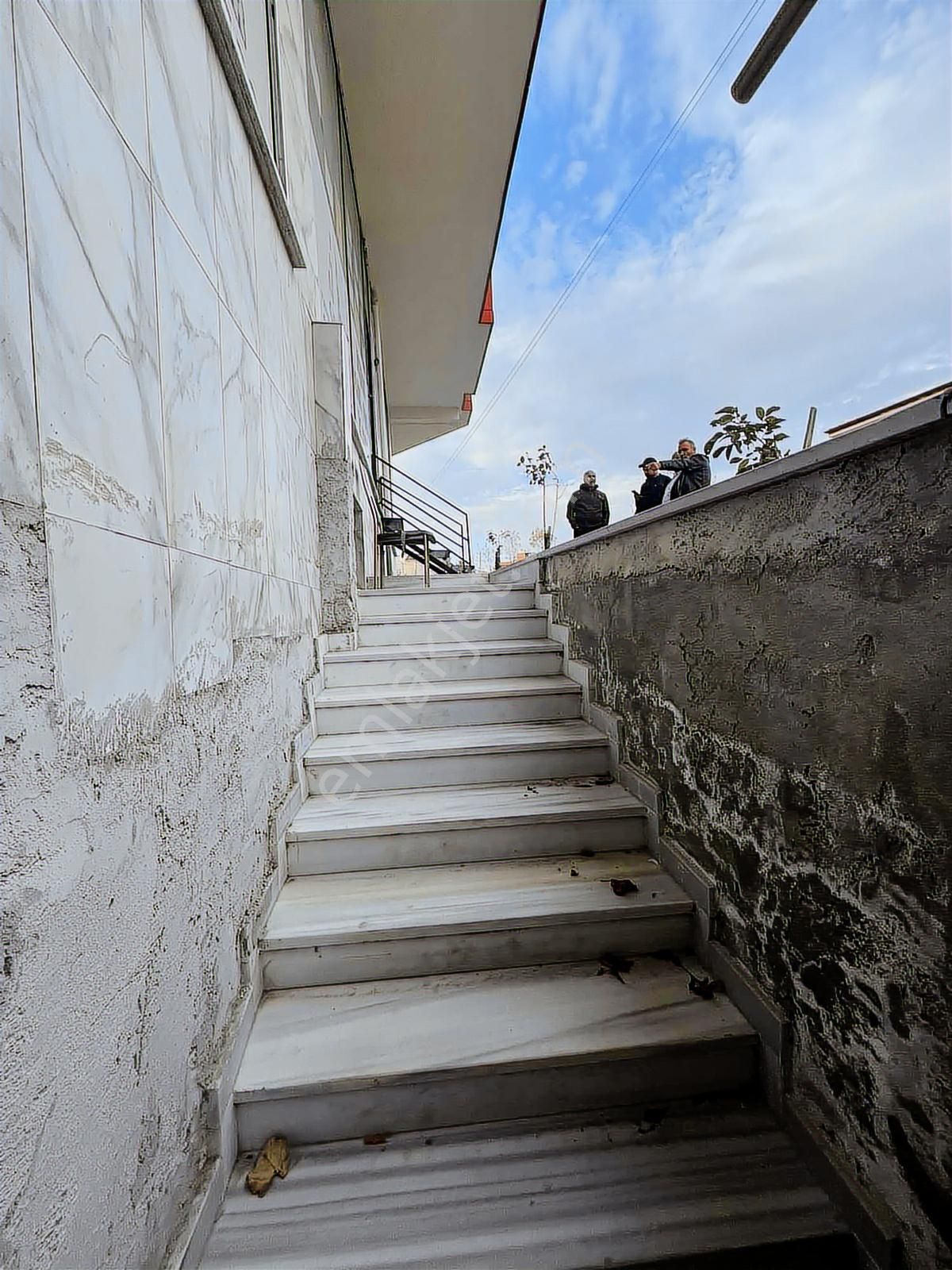 Karlıbayır Mh Satılık 2 Katlı Dükkan - Görsel 6