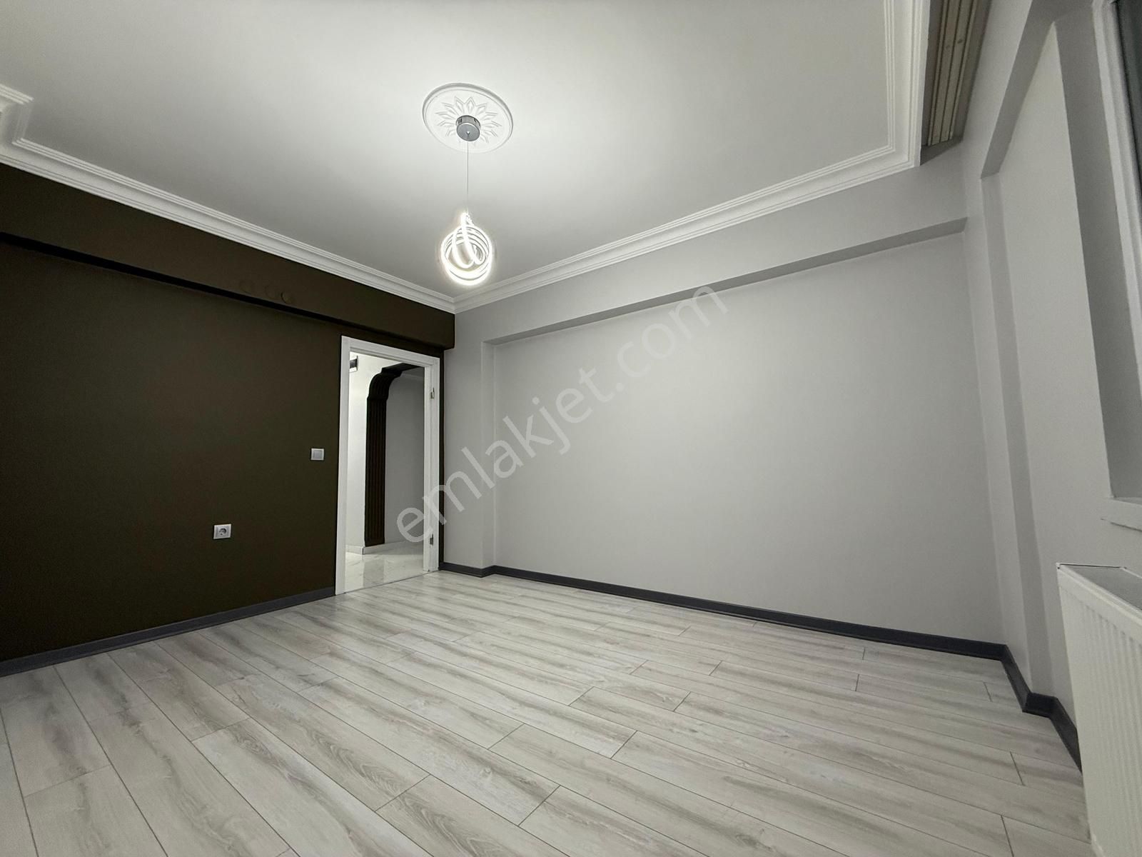 Tandoğan Mah'de Merkezi Konumda 3+1 Full Yapılı Ara Kat Daire - Görsel 5