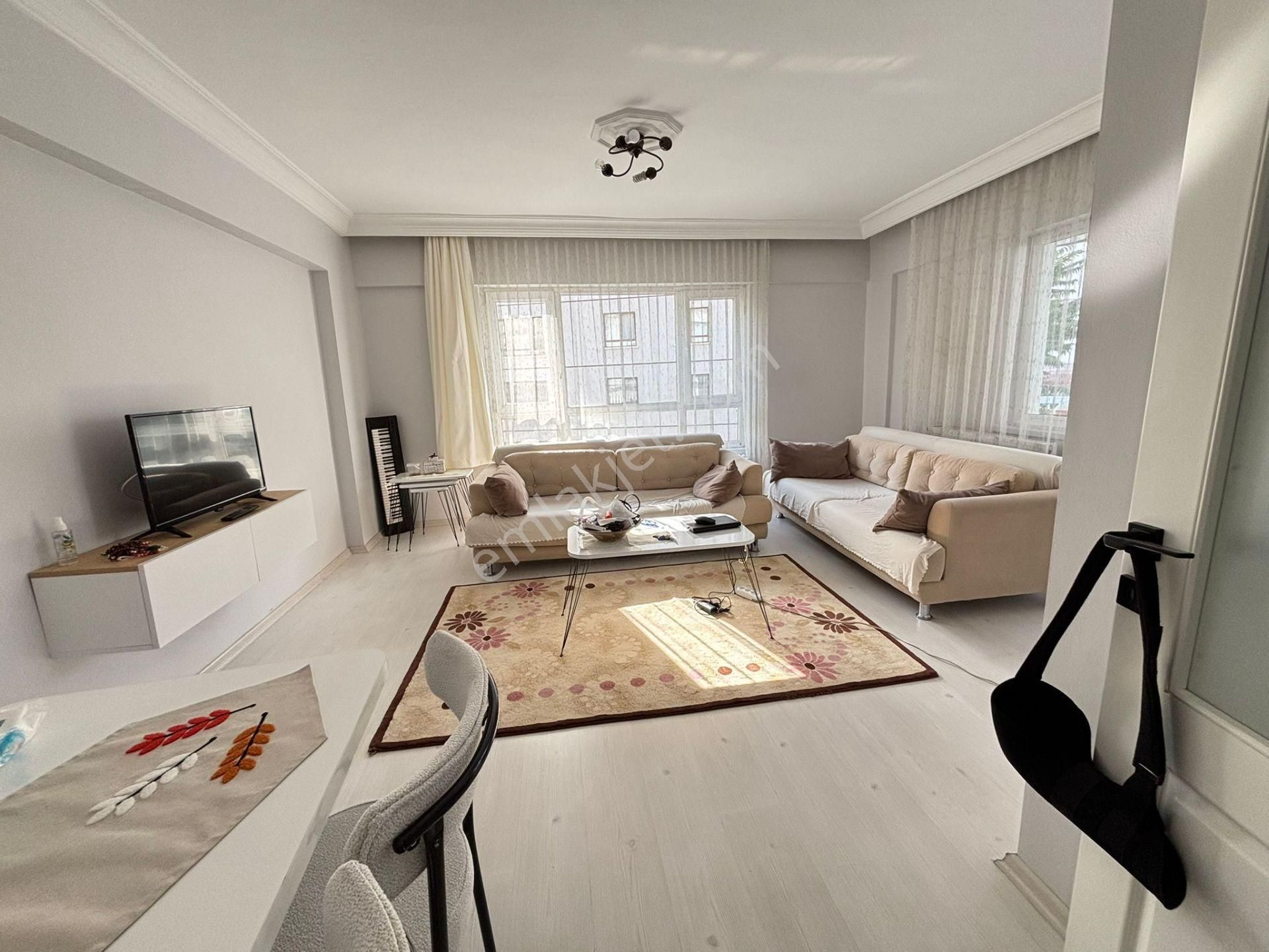 Kutlu'da Mutlu Cad. Üzrinde Katta 3+1 Satılık Daire !!! - Görsel 2