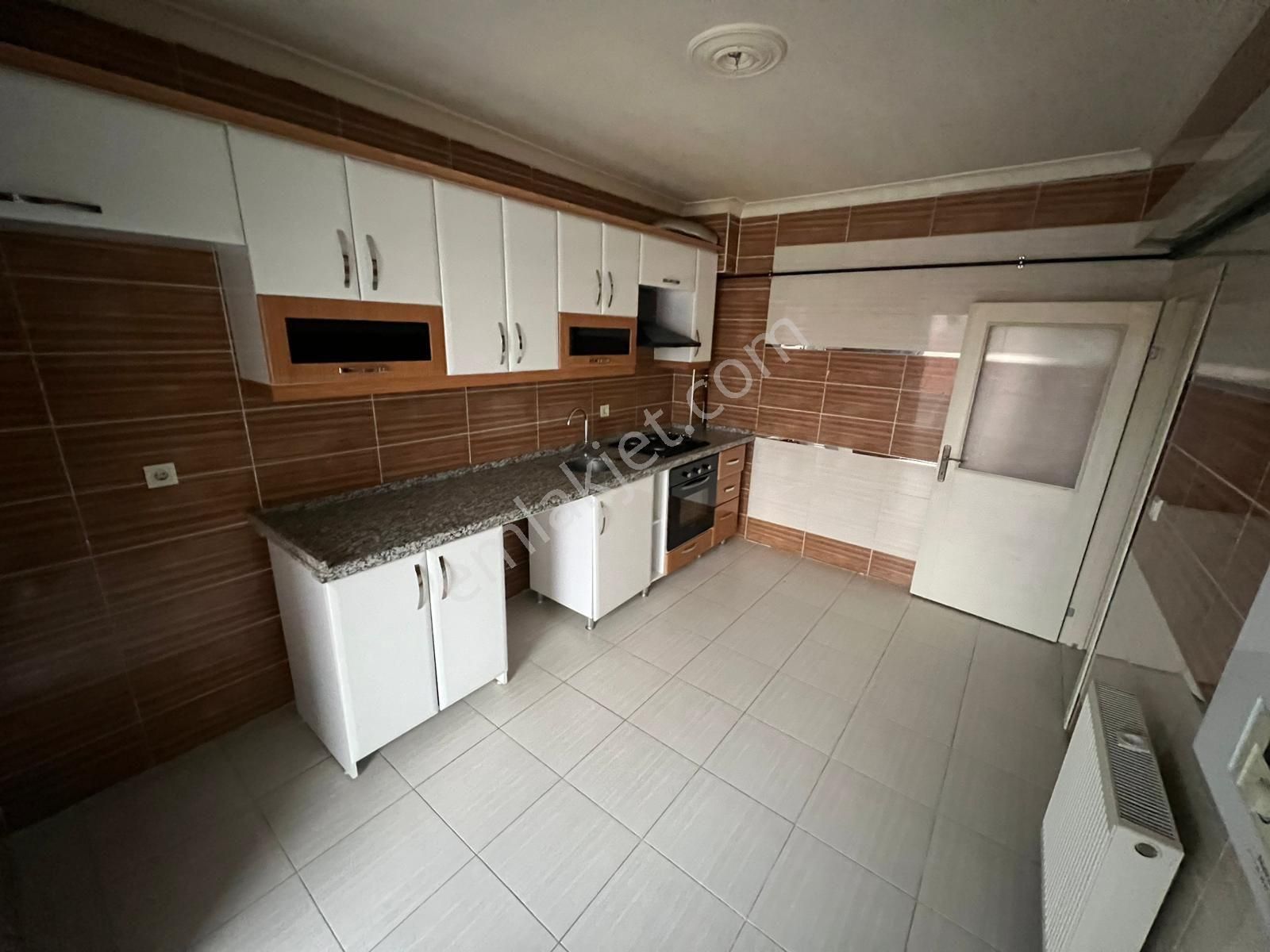 Özdemir Emlak,tan Yeşilbayır ,da Hastaneye Yürüme Mesafesi 3+1 Daire - Görsel 2