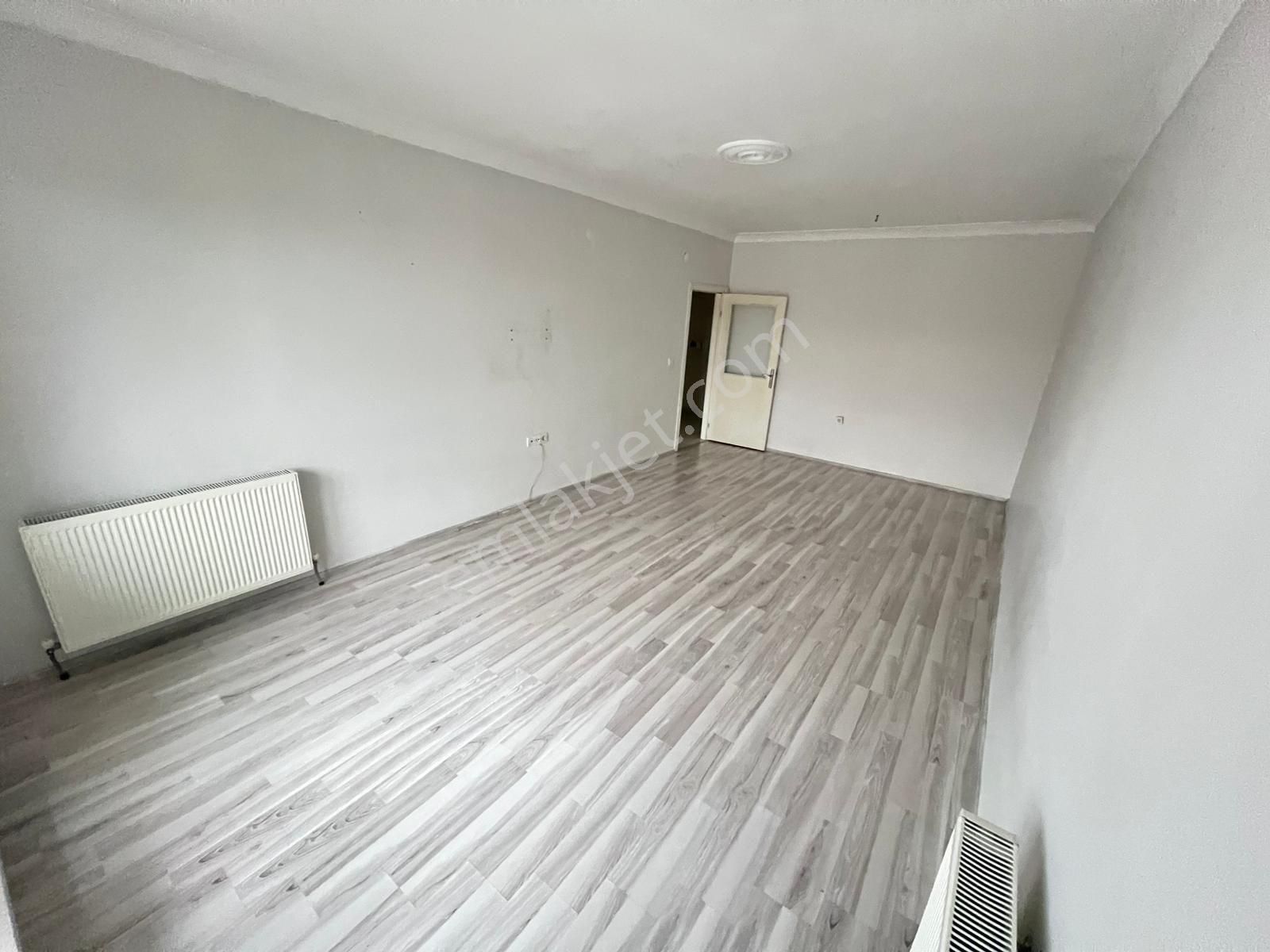 Özdemir Emlak,tan Yeşilbayır ,da Hastaneye Yürüme Mesafesi 3+1 Daire - Görsel 4