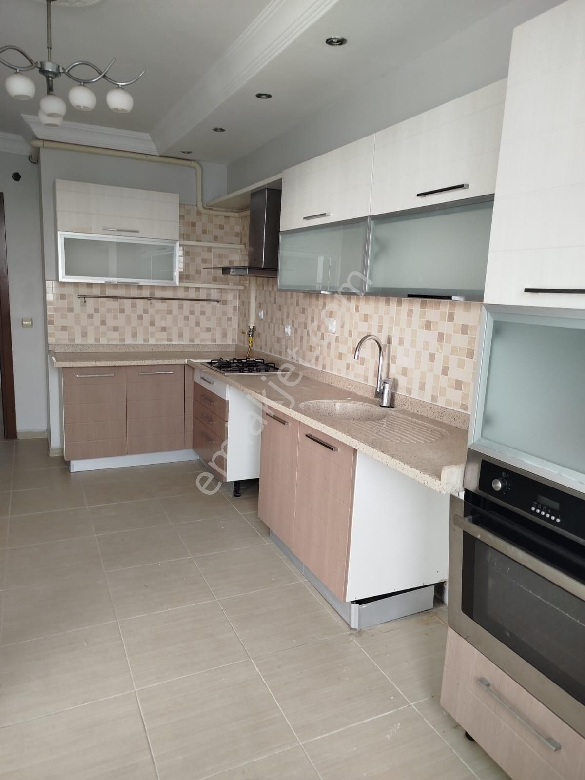 Sahibinden Metroya Sıfır 3+1 Kiralık Daire - Görsel 12
