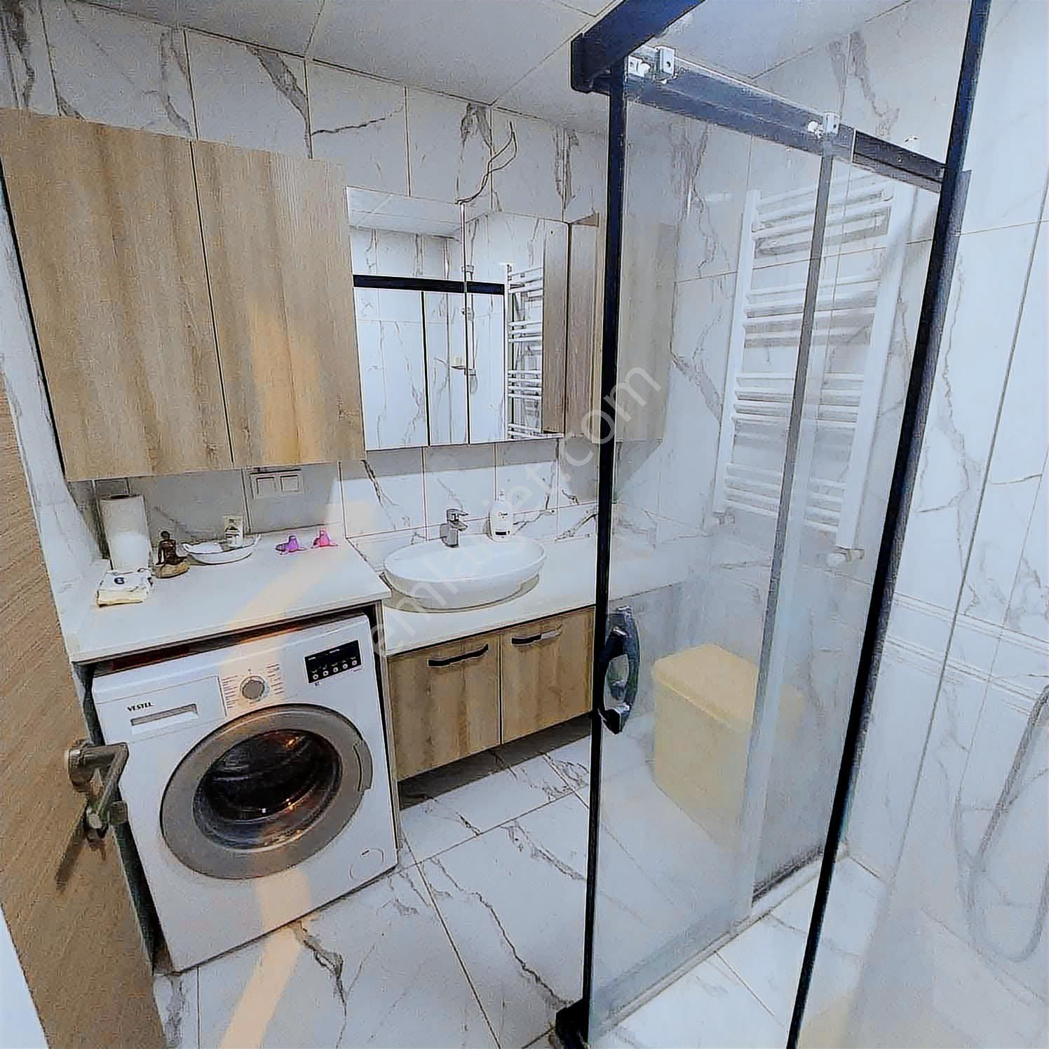 Seferihisarda Havuzlu Lüx Ara Kat 2+1 Daira - Görsel 13