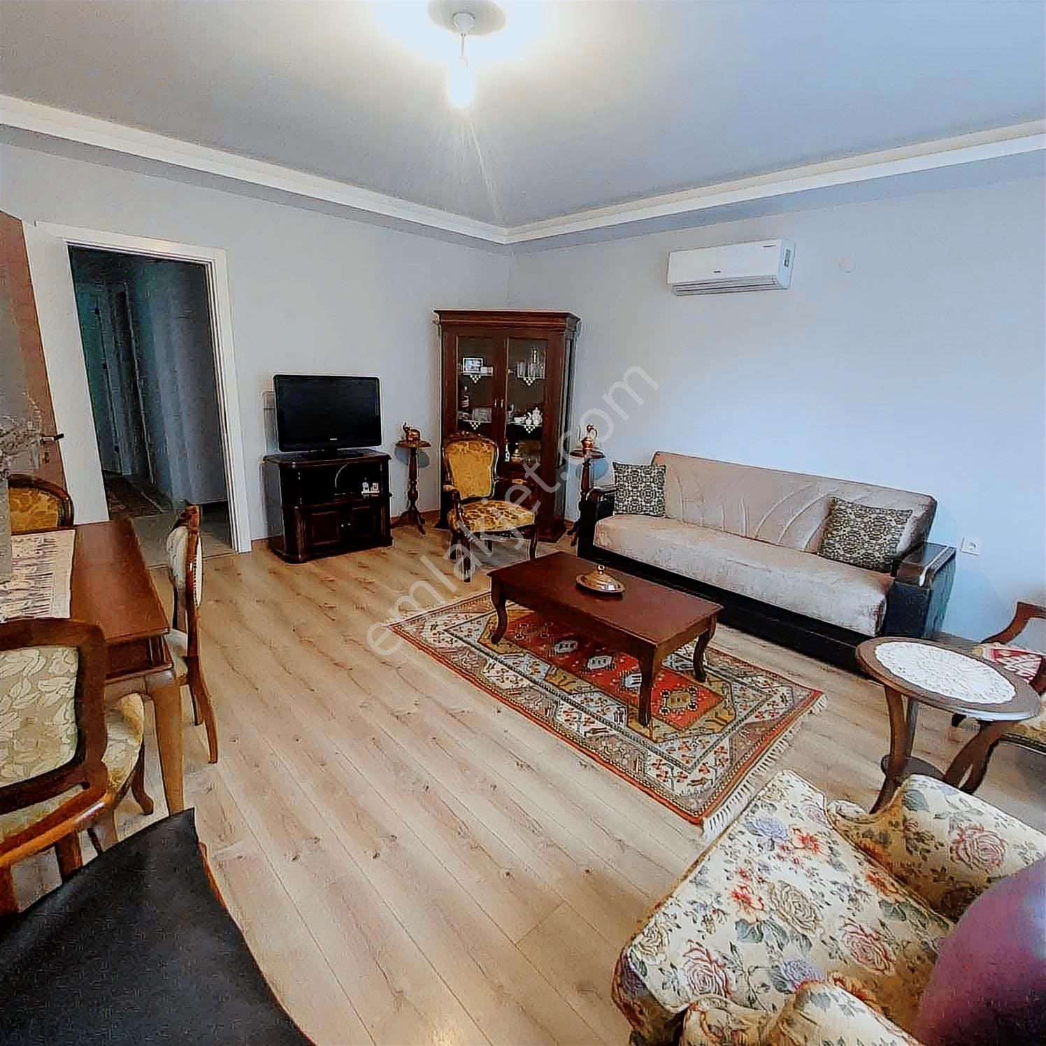 Seferihisarda Havuzlu Lüx Ara Kat 2+1 Daira - Görsel 17