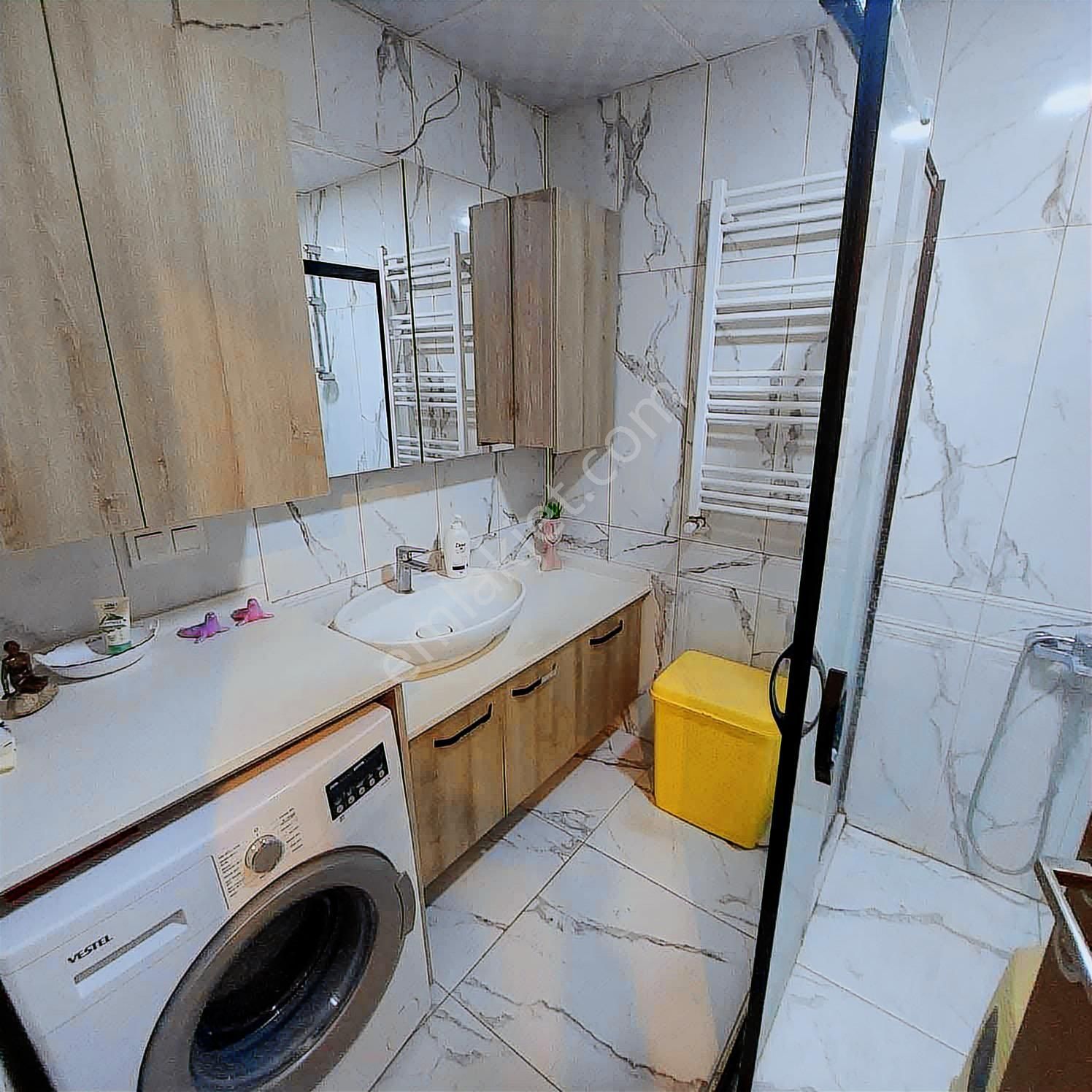 Seferihisarda Havuzlu Lüx Ara Kat 2+1 Daira - Görsel 20