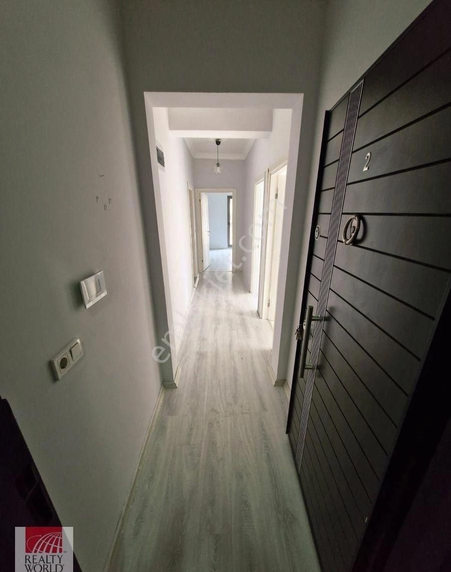 Milas Cumhuriyet Mahallesi’nde Merkezi Konumda Kiralık 2+1 Daire - Görsel 5