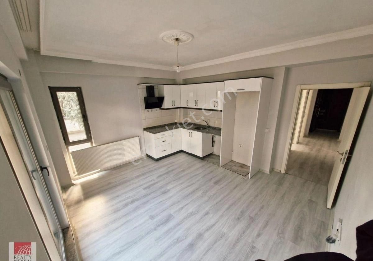 Milas Cumhuriyet Mahallesi’nde Merkezi Konumda Kiralık 2+1 Daire - Görsel 3