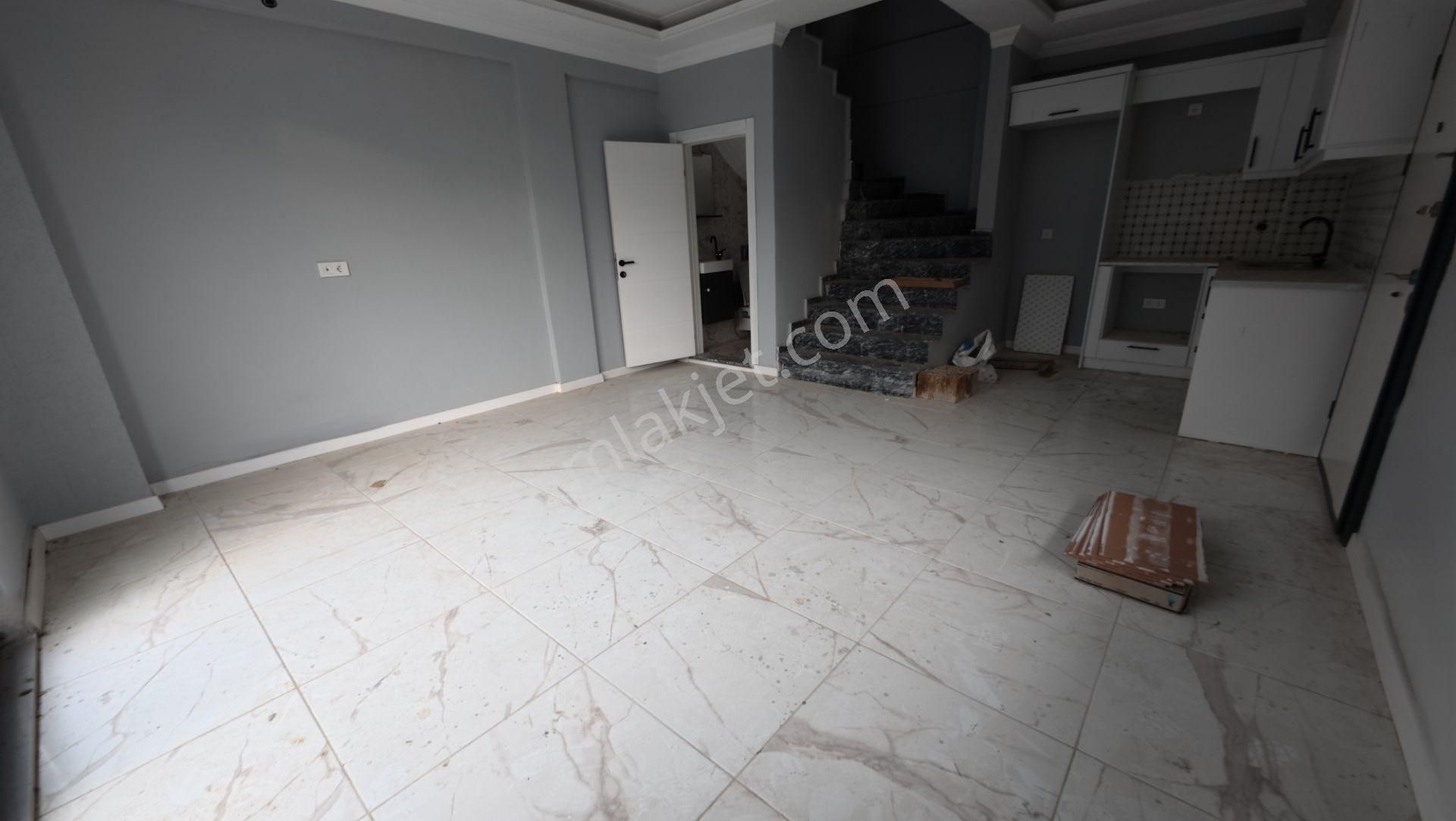 Kocaali De Merkez Plajda Piyasanın Altında 3+1 Bahçeli Villa - Görsel 9