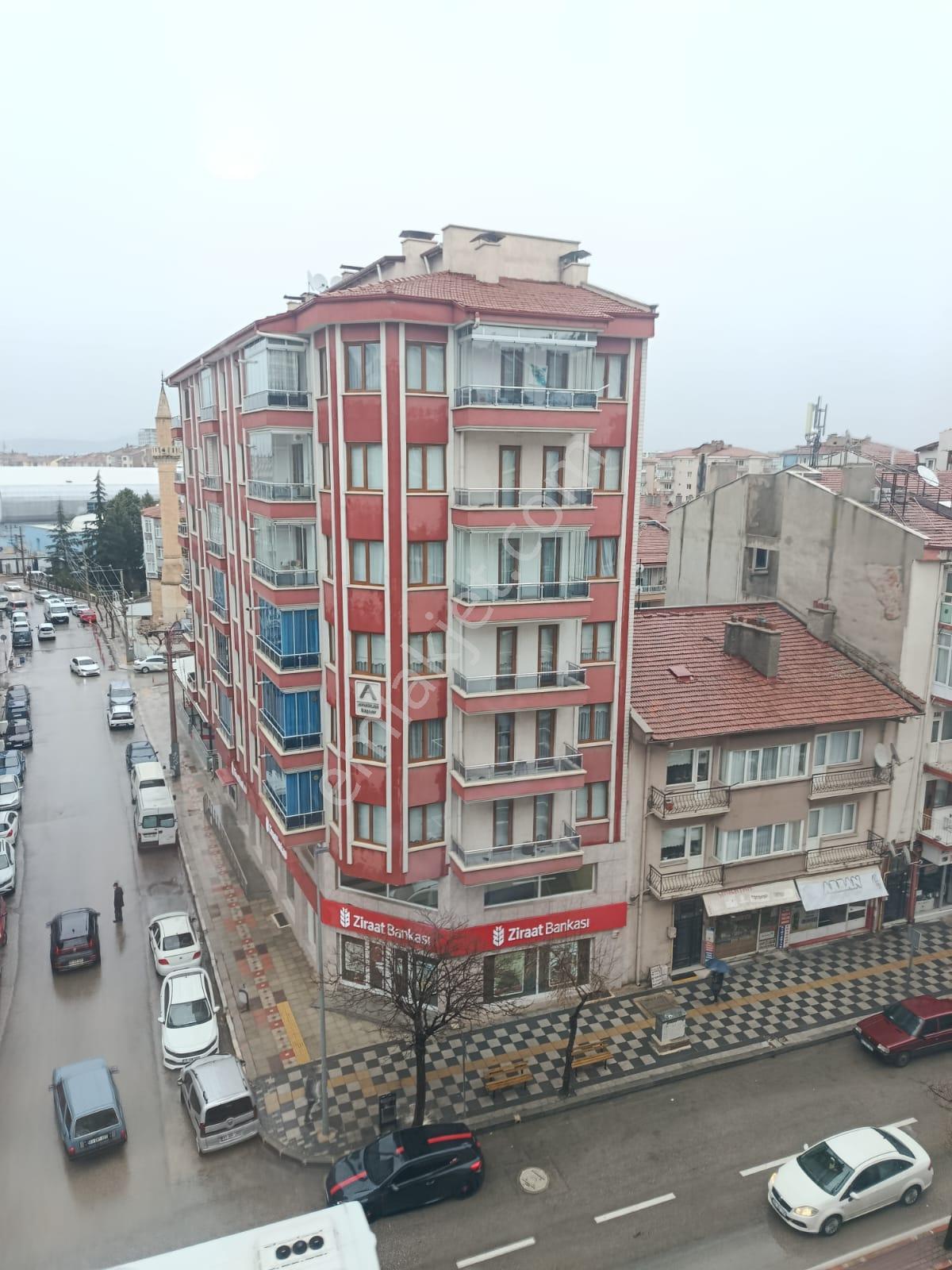 Afyon Tezcan Emlaktan Kurtuluş Ana Cadde Üstü 2+1 Kiralık Daire - Görsel 19