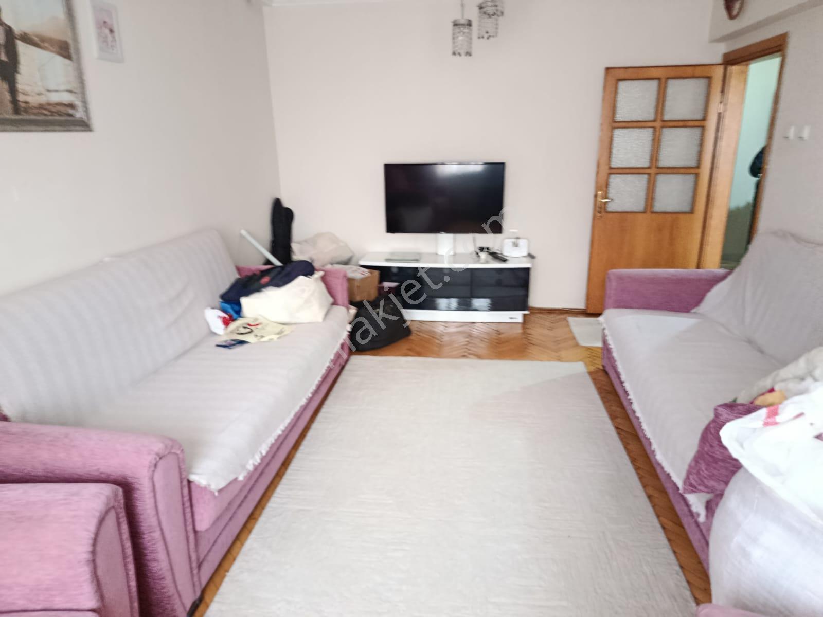 Afyon Tezcan Emlaktan Kurtuluş Ana Cadde Üstü 2+1 Kiralık Daire - Görsel 2