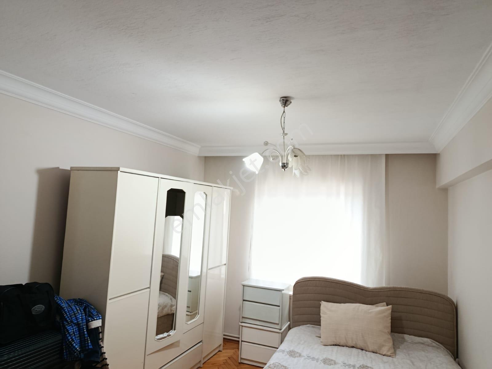 Afyon Tezcan Emlaktan Kurtuluş Ana Cadde Üstü 2+1 Kiralık Daire - Görsel 8
