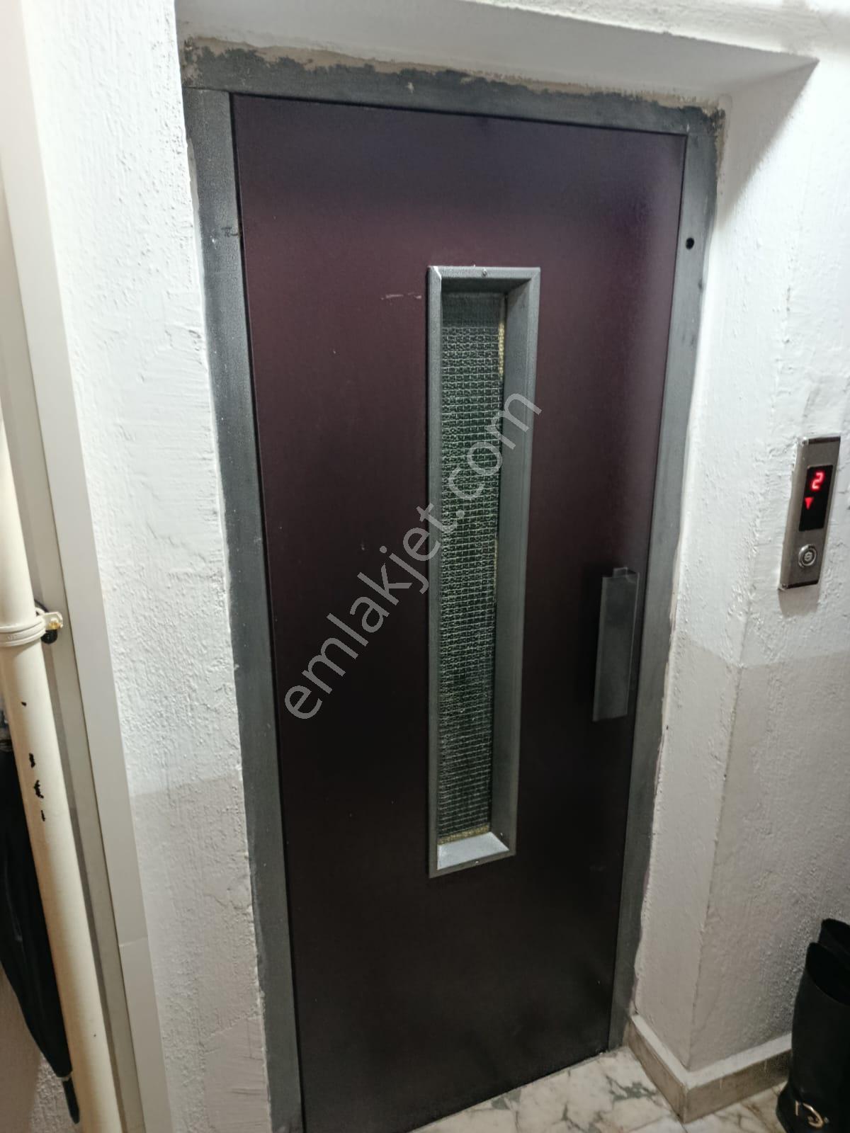 Afyon Tezcan Emlaktan Kurtuluş Ana Cadde Üstü 2+1 Kiralık Daire - Görsel 20
