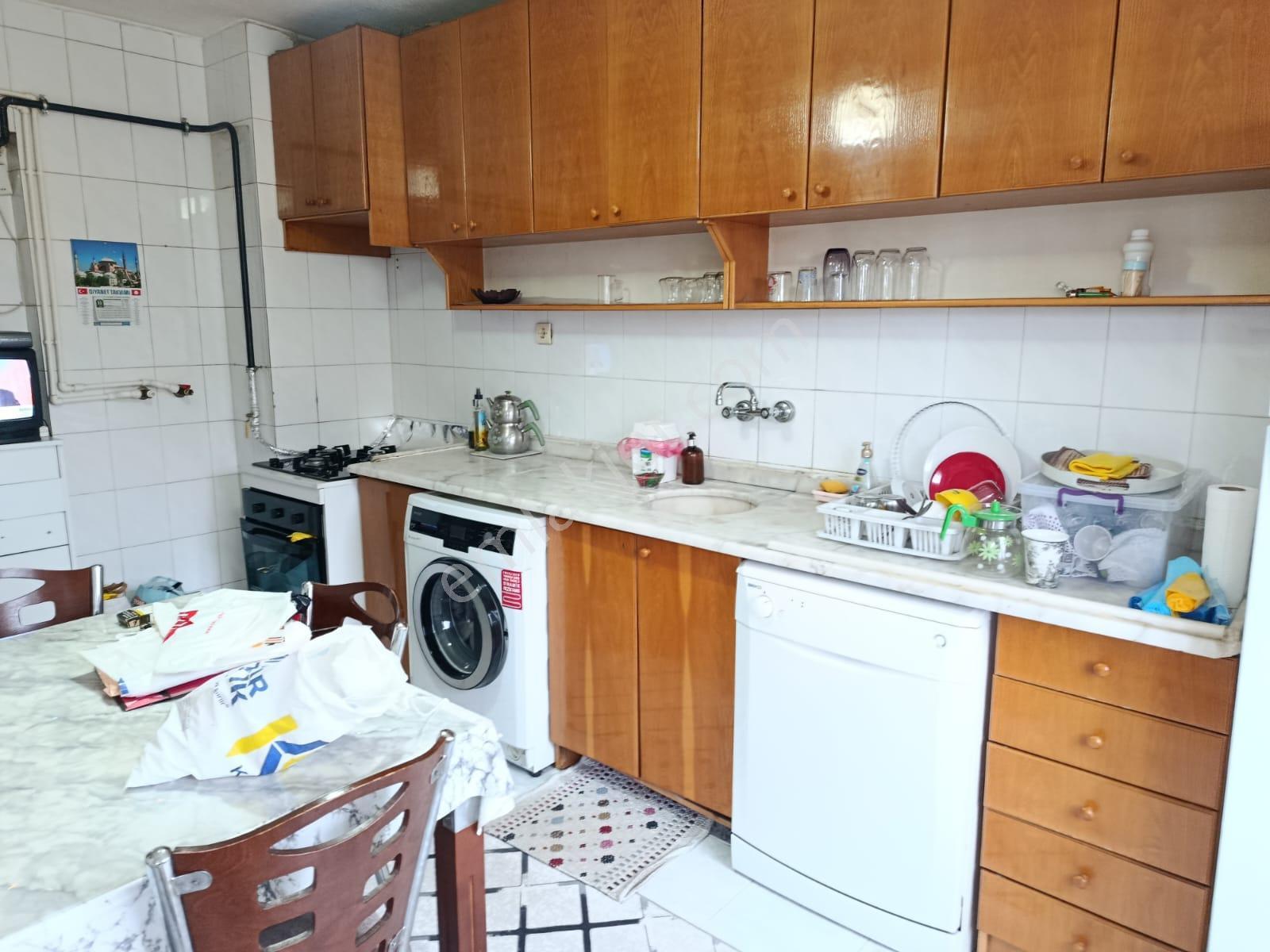 Afyon Tezcan Emlaktan Kurtuluş Ana Cadde Üstü 2+1 Kiralık Daire - Görsel 5