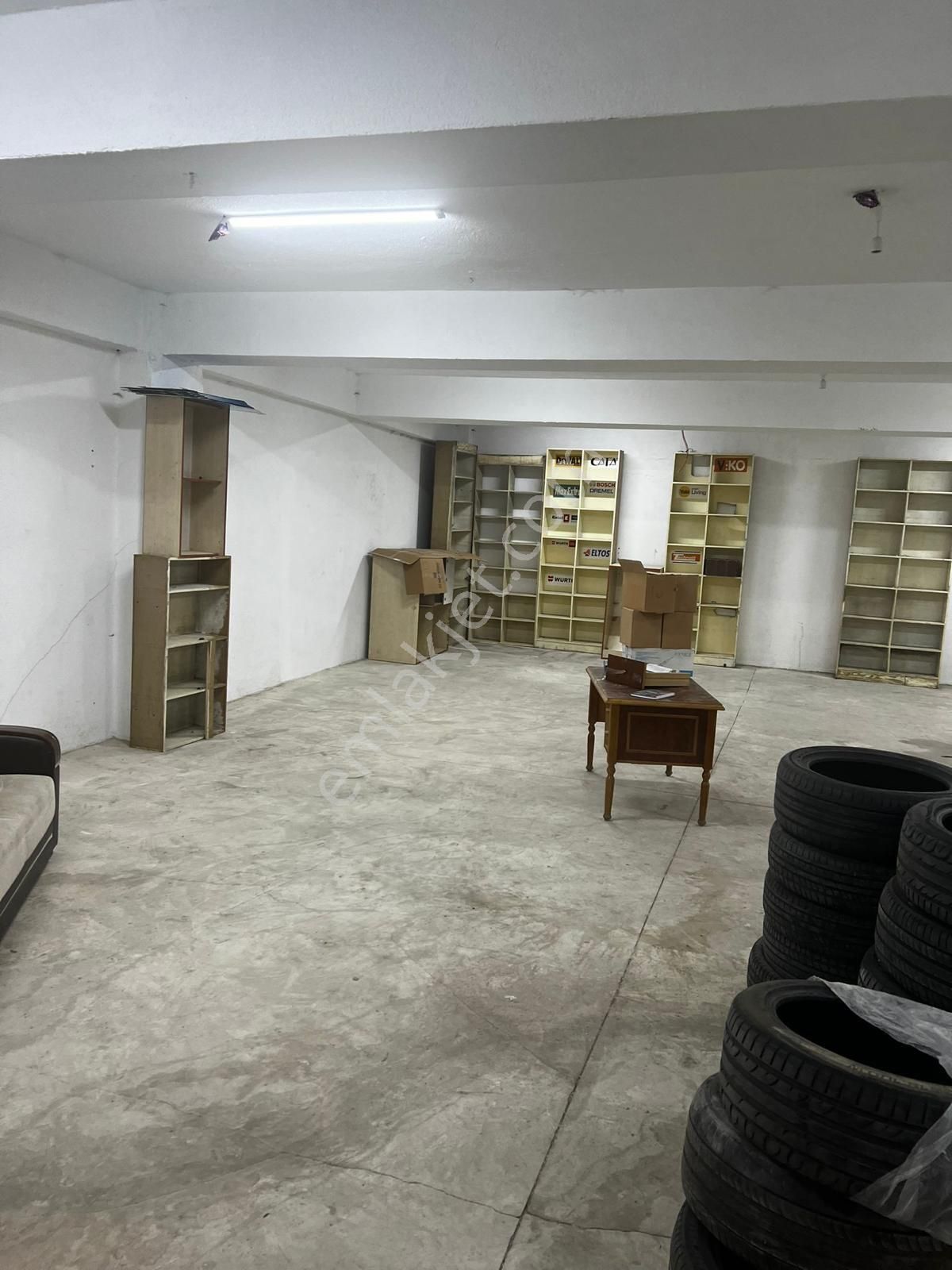 100. Yıl Bulvarı Sahibinden 250 M2 Yapılı Depo - Görsel 2