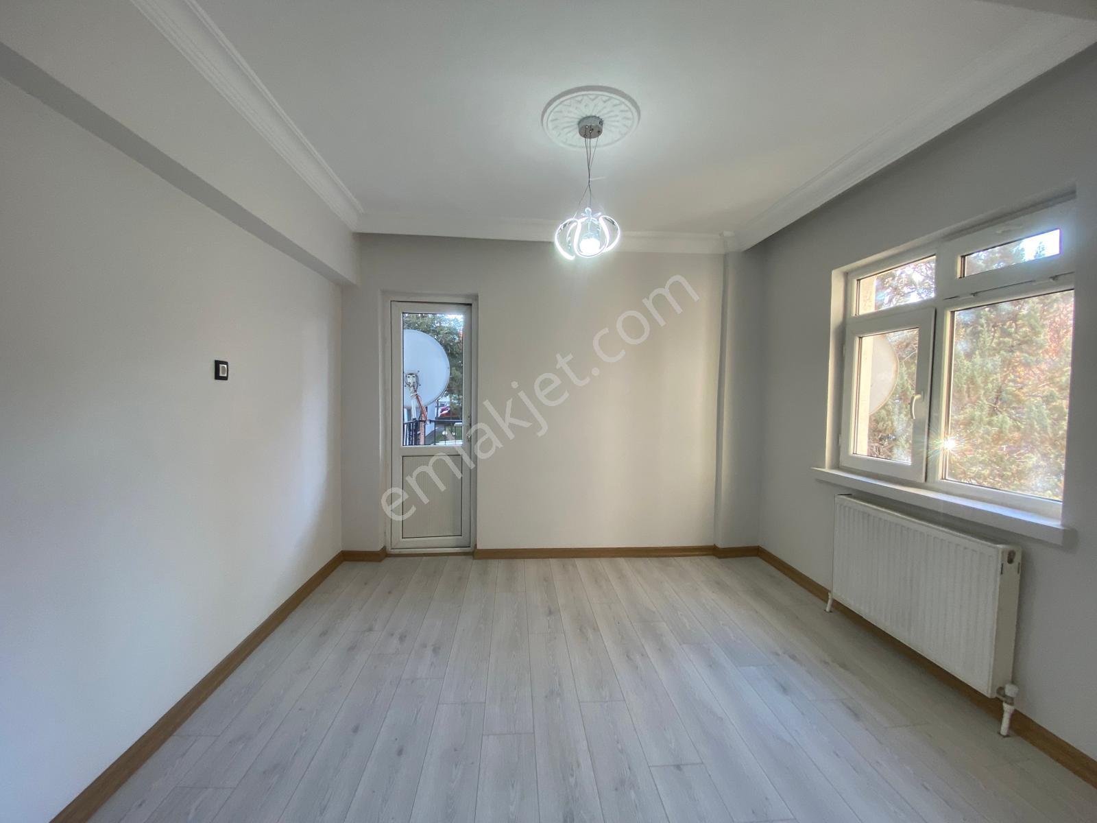 Koza Emlaktan Ertuğrulgazi Mahalesinde Site İçinde Ara Katta Lüxx Yapılı Bağımsız 3+1 Satılık Daire - Görsel 17